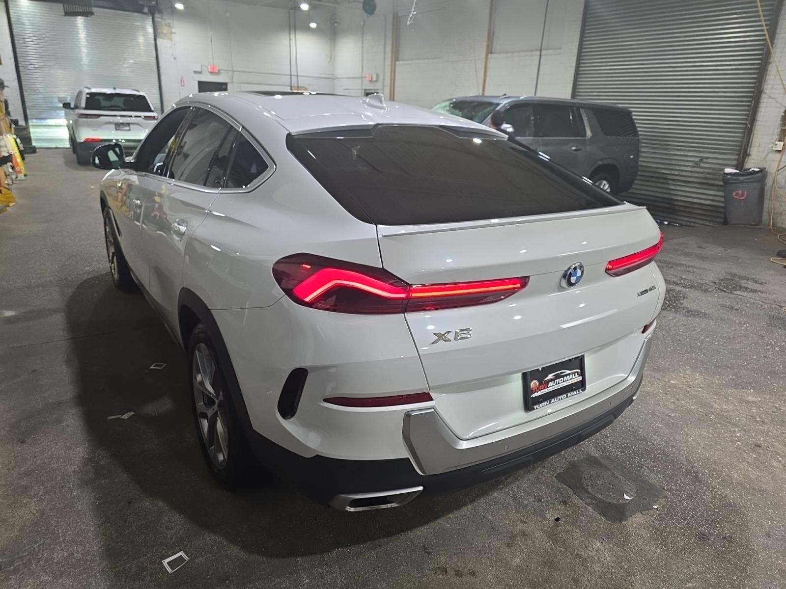 2023 BMW X6 xDrive40i AWD