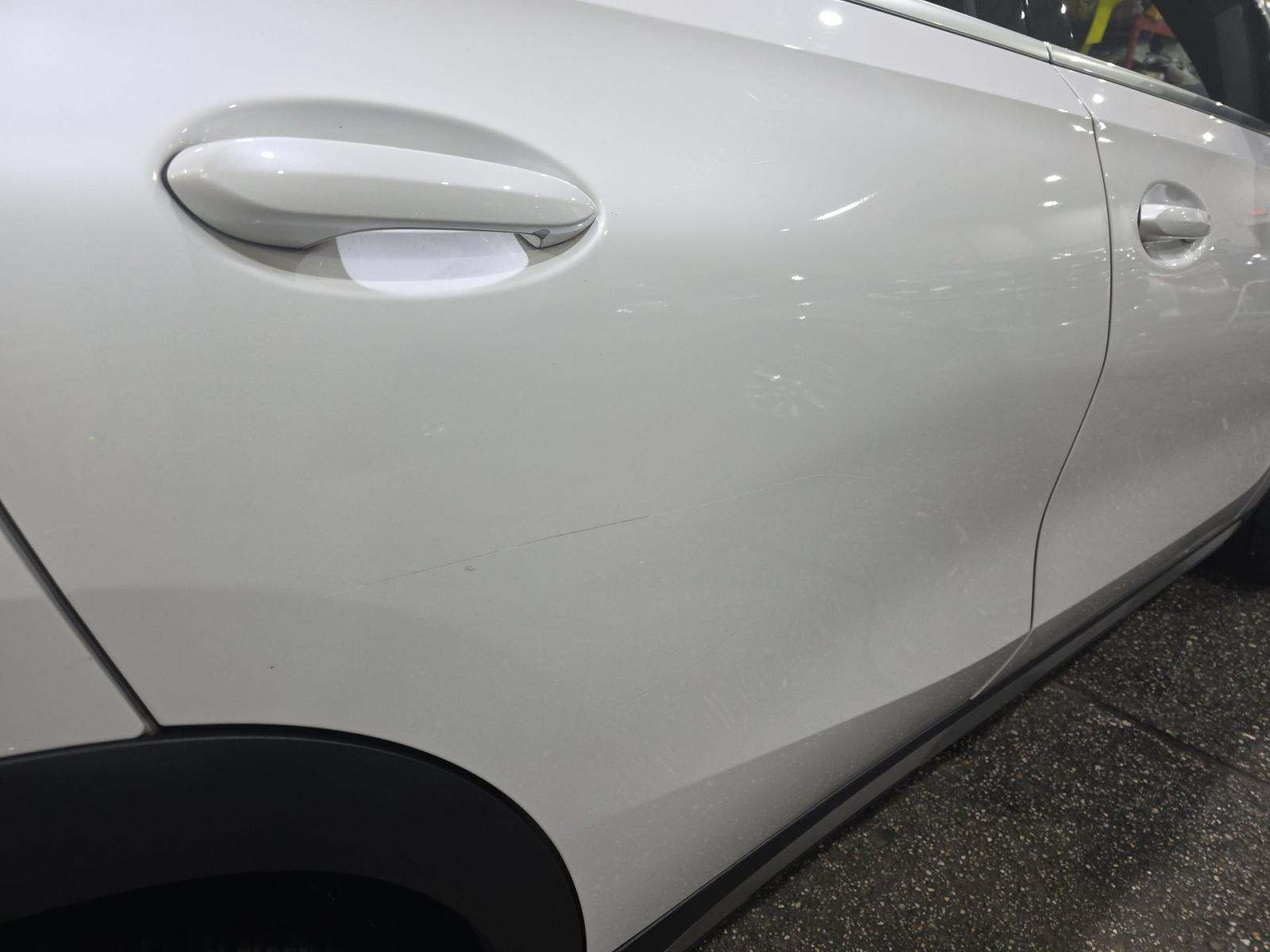 2023 BMW X6 xDrive40i AWD