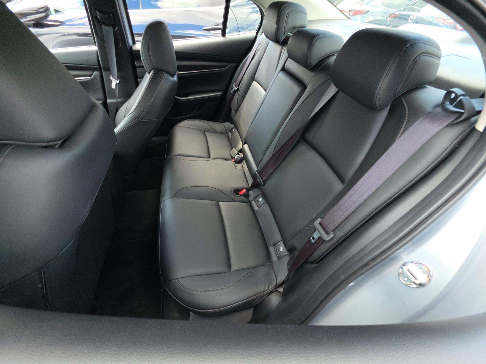 2019 MAZDA MAZDA3 Base FWD