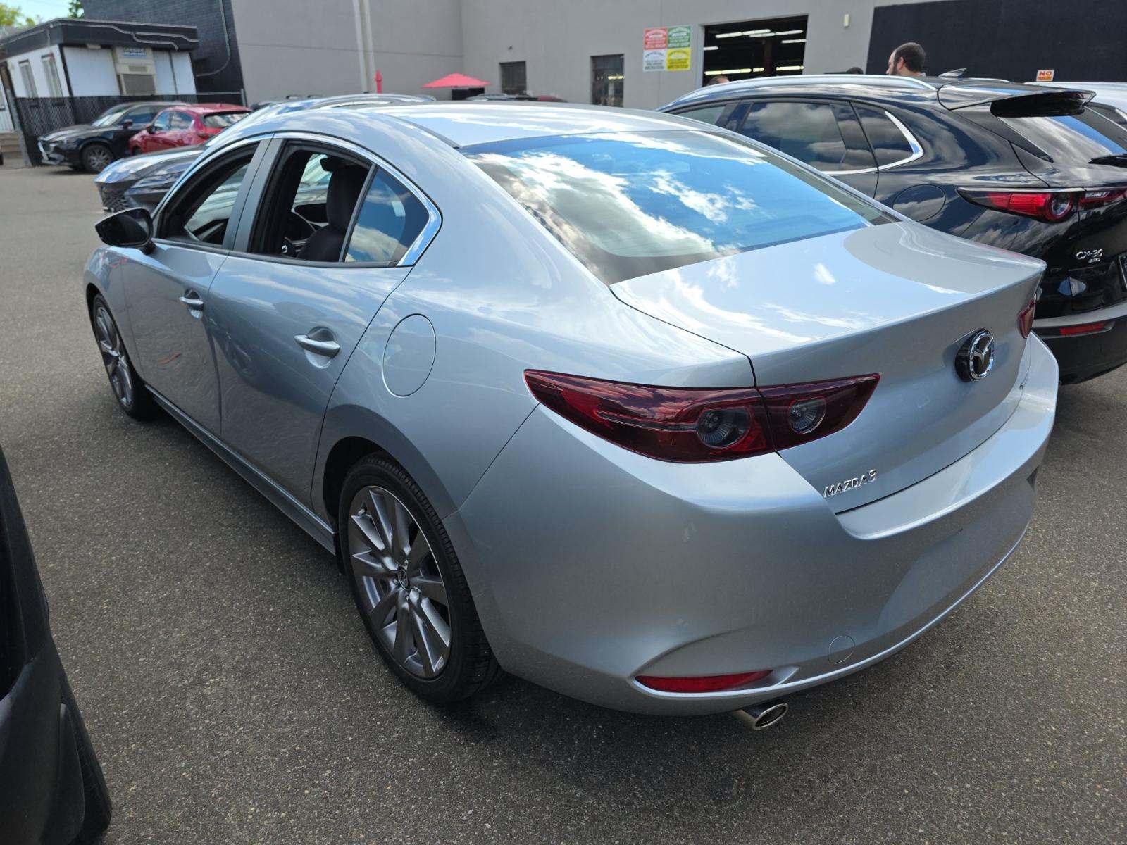 2019 MAZDA MAZDA3 Base FWD