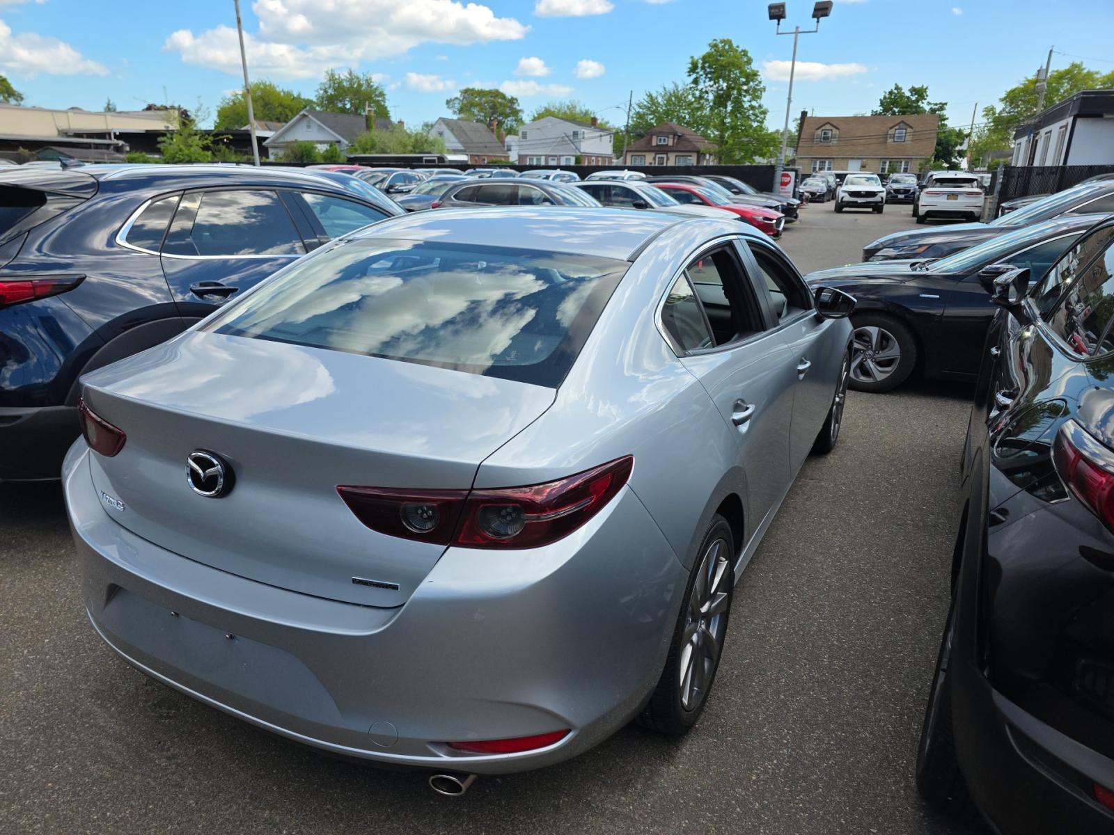 2019 MAZDA MAZDA3 Base FWD