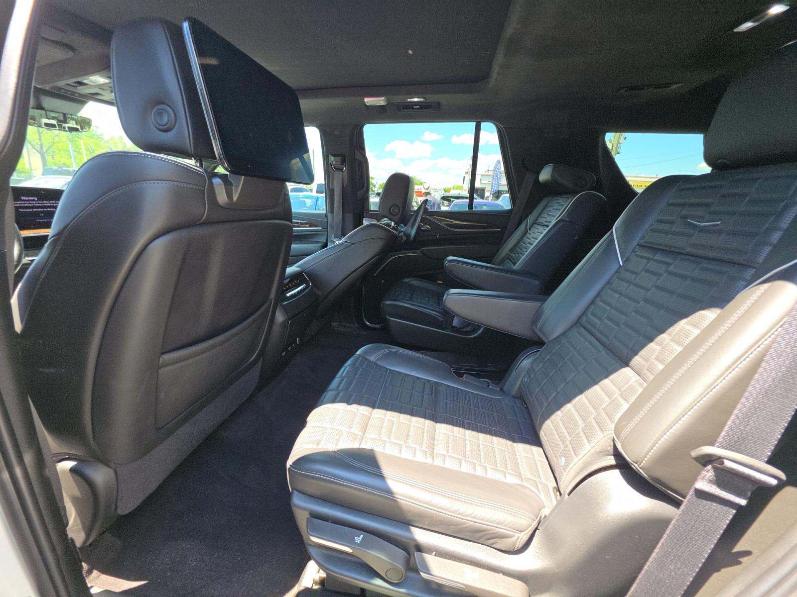 2023 Cadillac Escalade Sport Platinum AWD