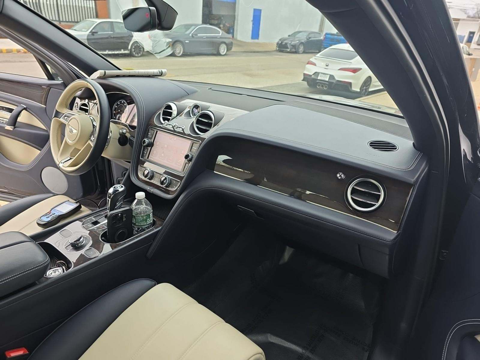 2019 Bentley Bentayga V8 AWD