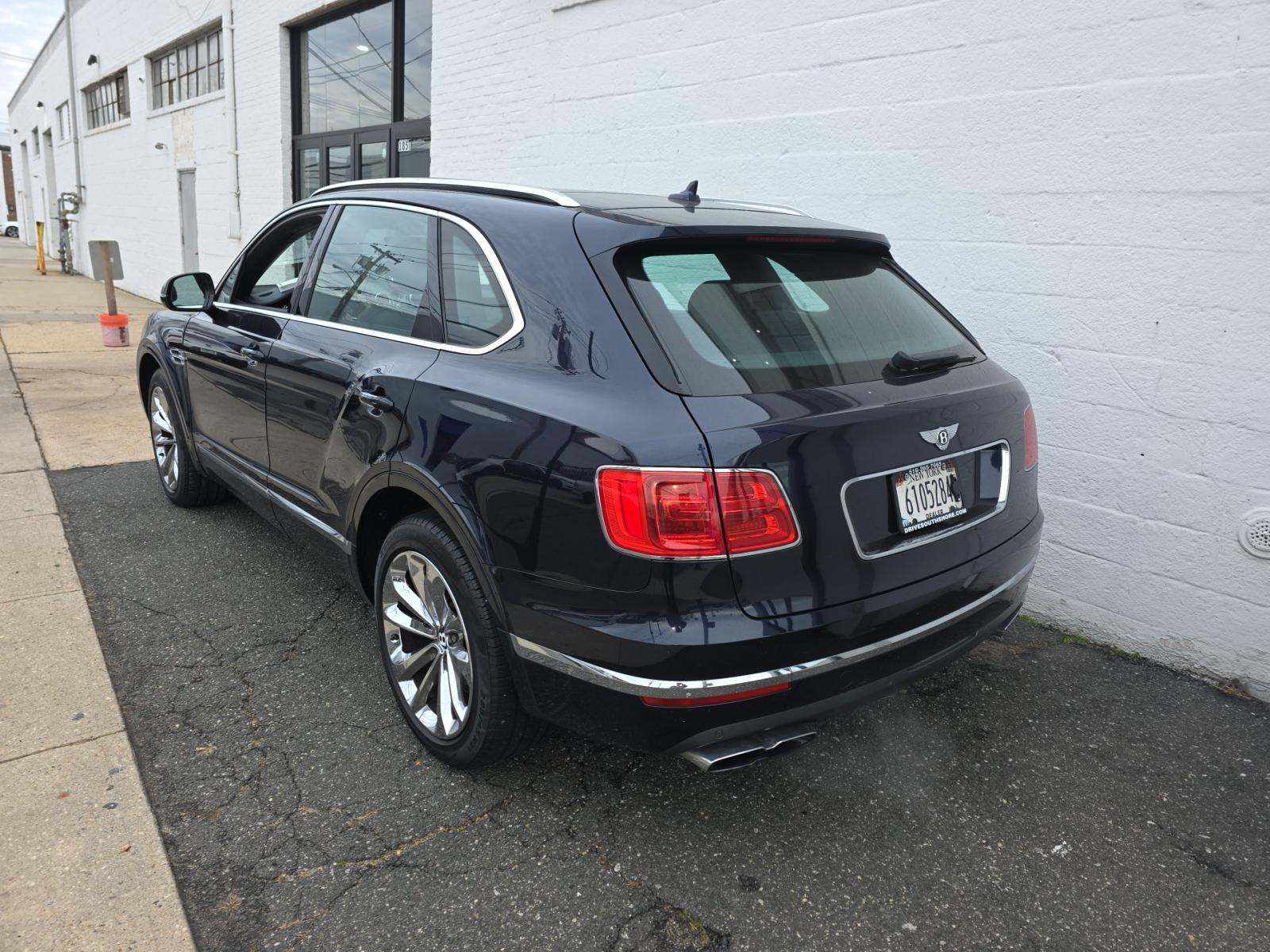 2019 Bentley Bentayga V8 AWD