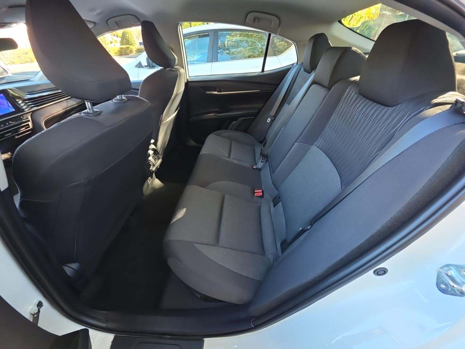 2025 Toyota Camry LE FWD