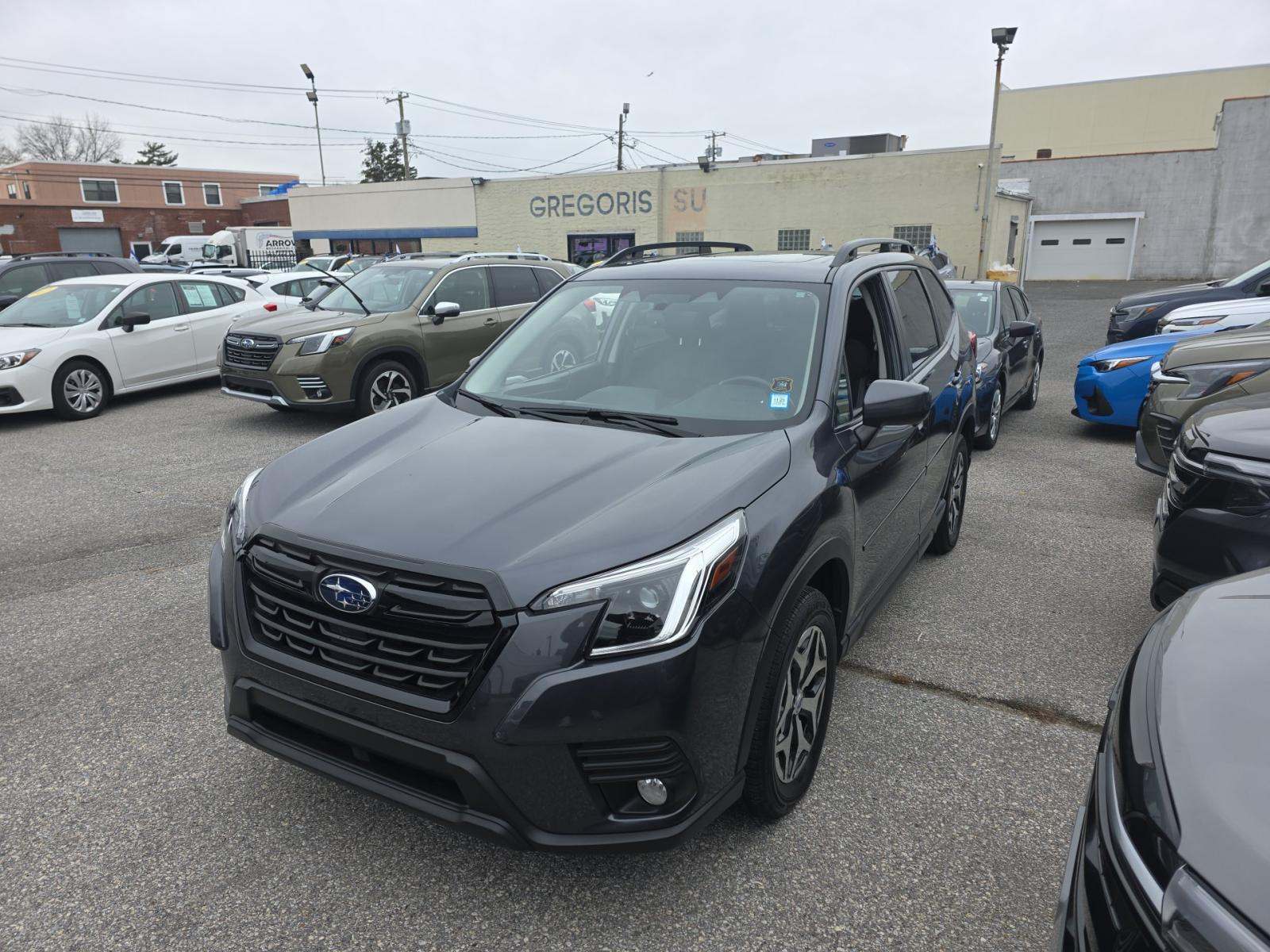 2022 Subaru Forester Premium AWD