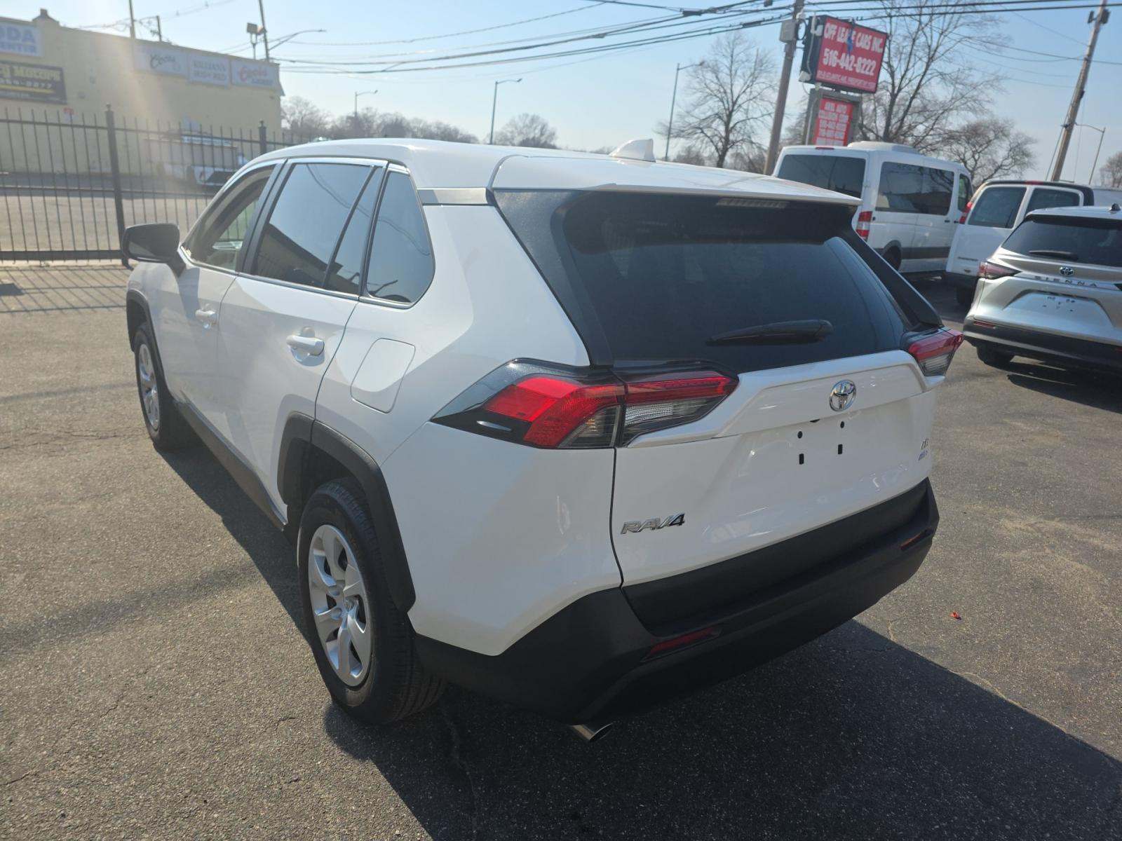 2025 Toyota RAV4 LE AWD