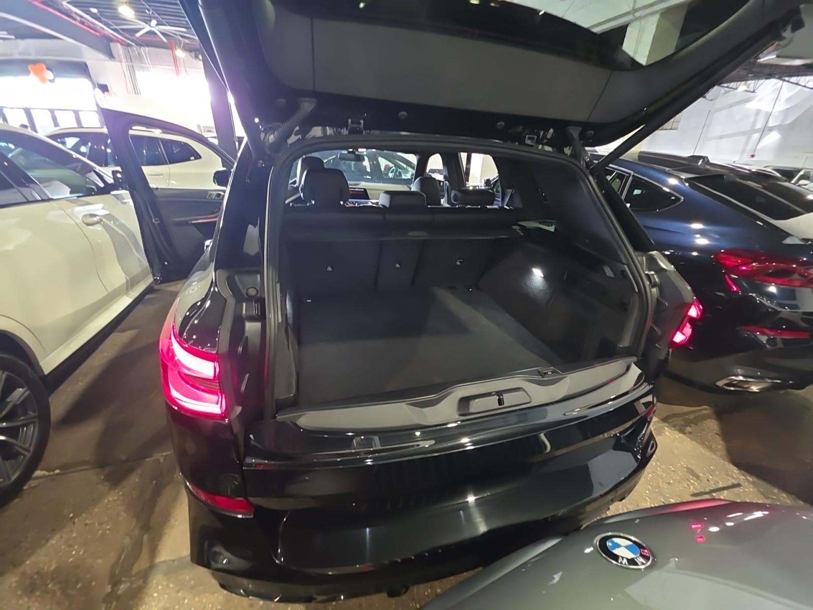 2023 BMW X5 xDrive40i AWD