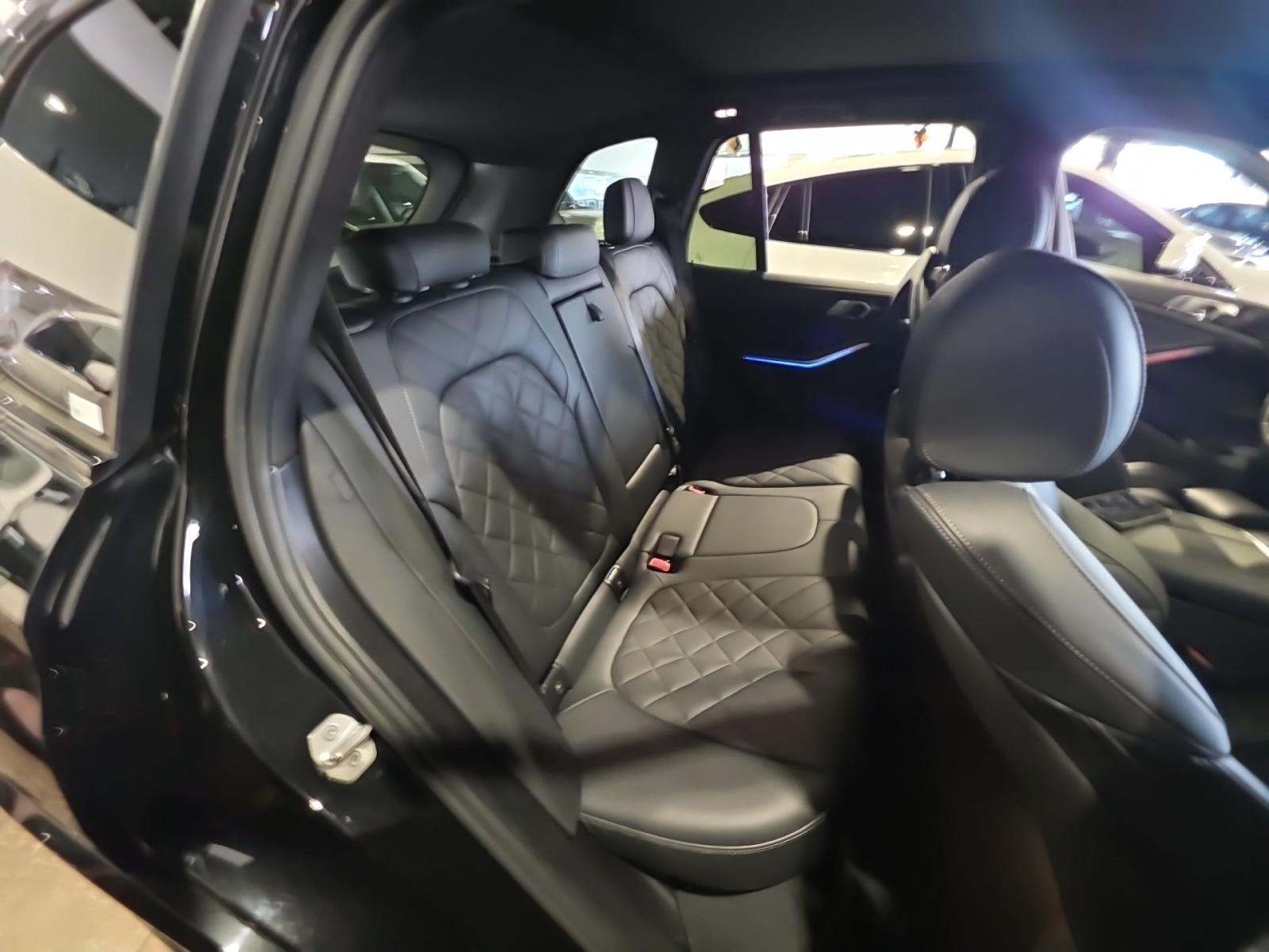 2023 BMW X5 xDrive40i AWD