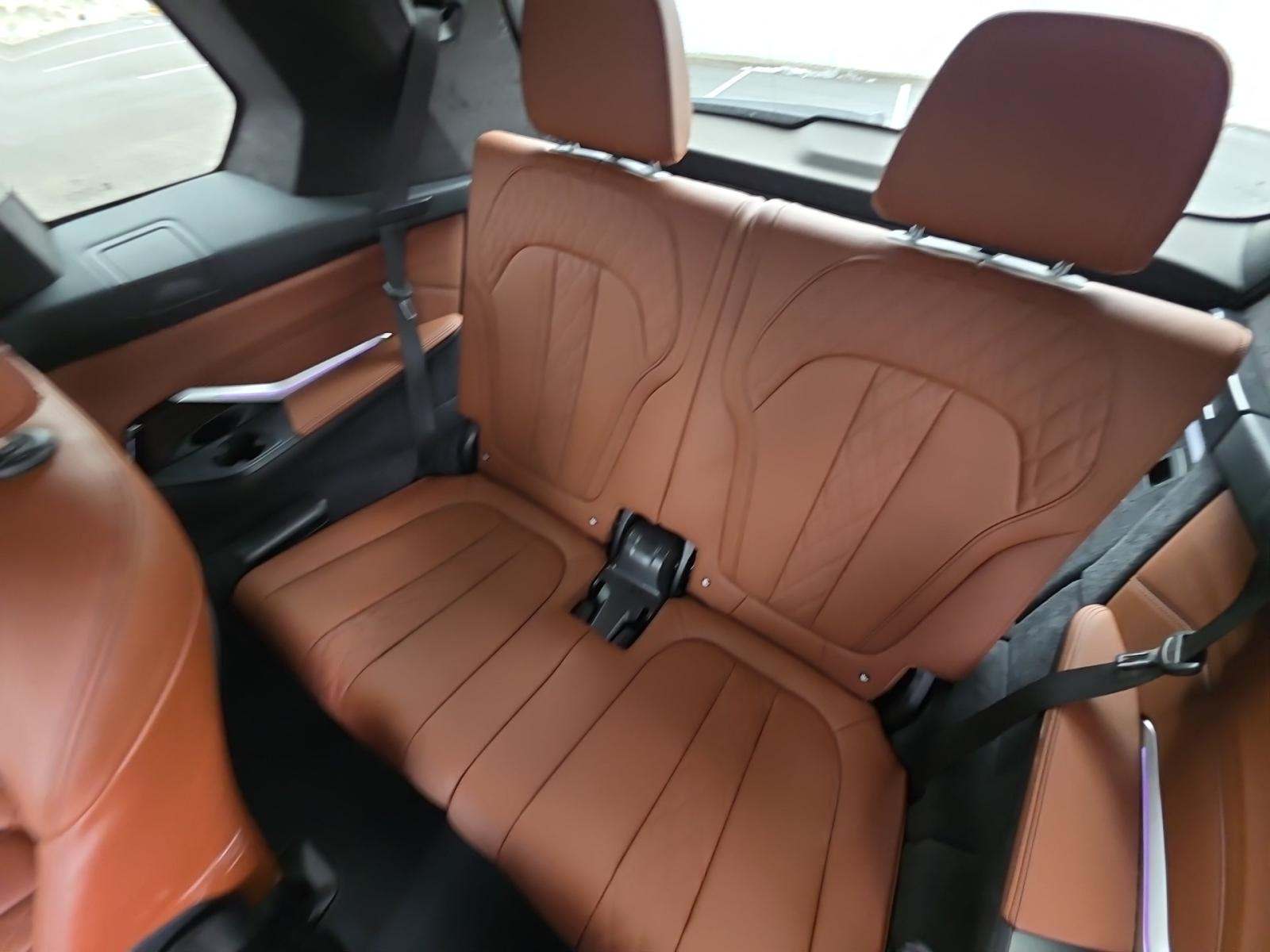 2024 BMW X7 xDrive40i AWD