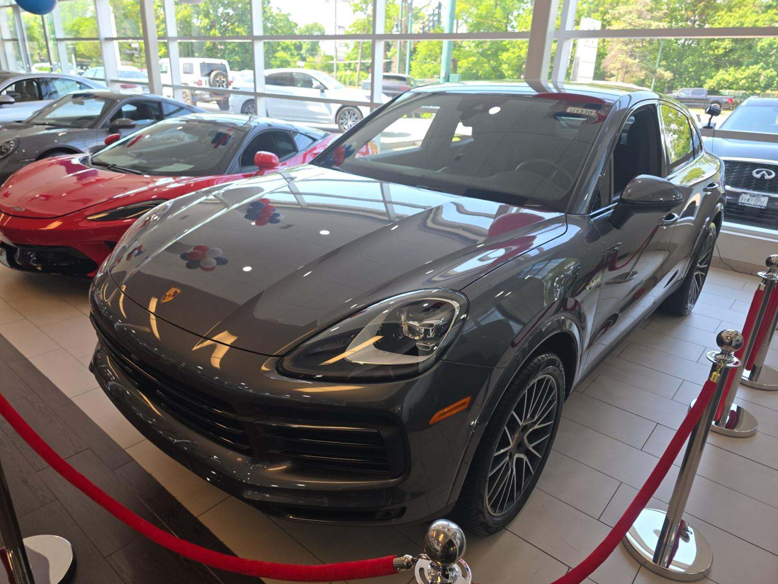 PORSCHE CAYENNE - 1