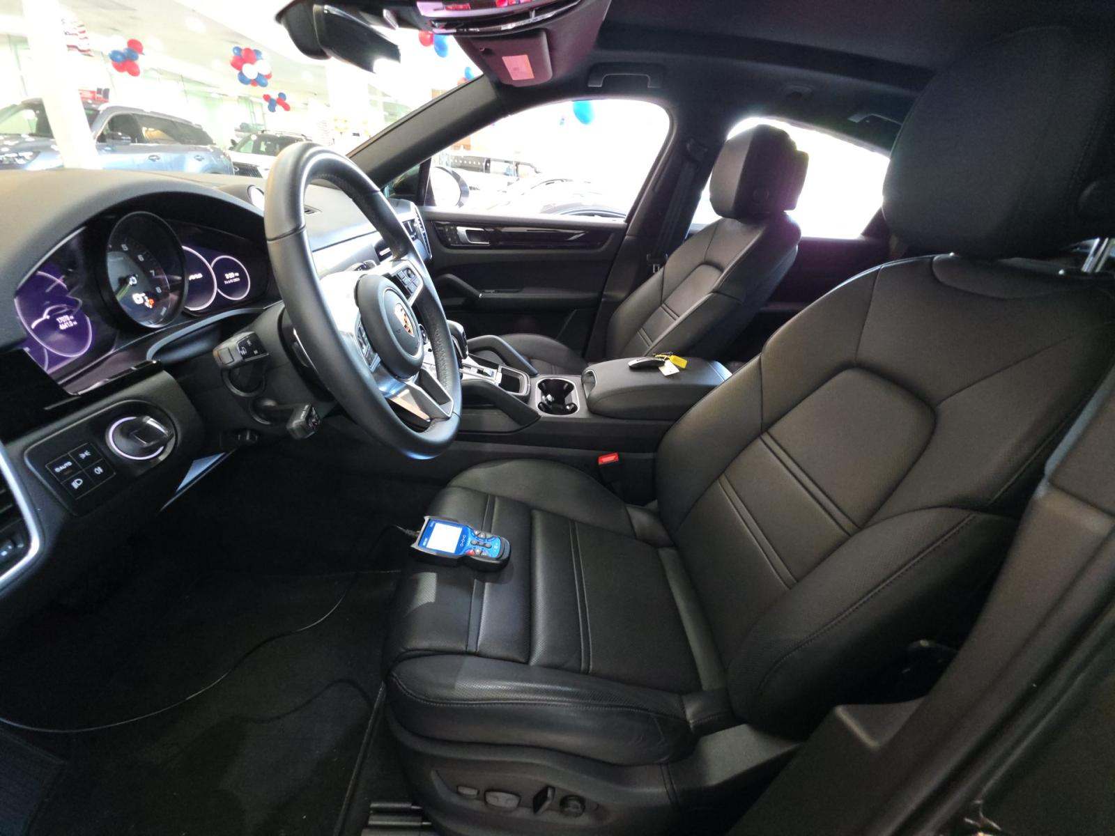 PORSCHE CAYENNE - 6