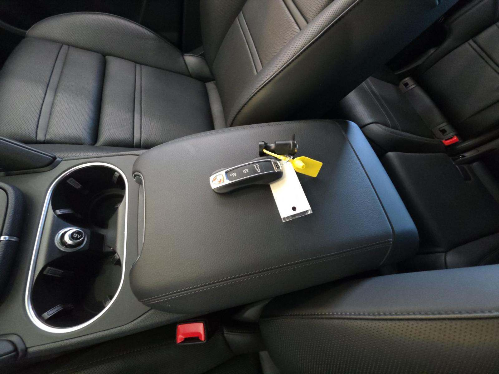 PORSCHE CAYENNE - 8