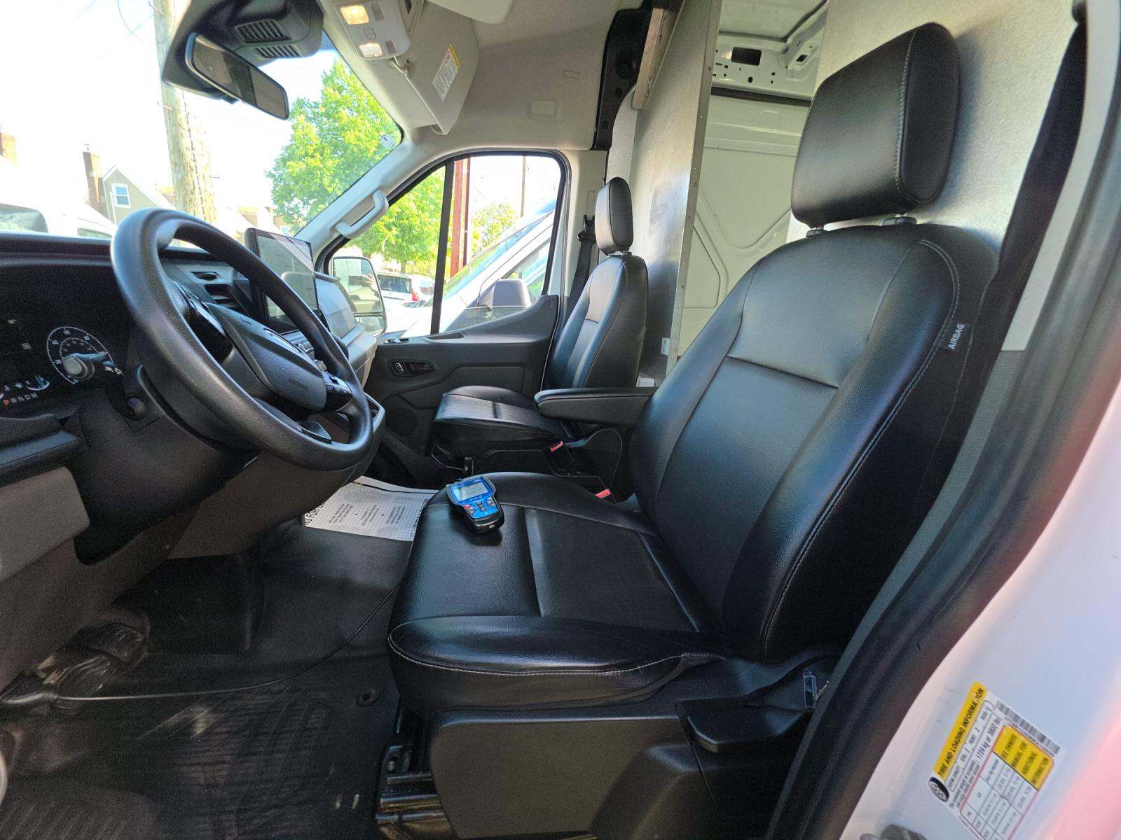 FORD TRANSIT 250 - 6