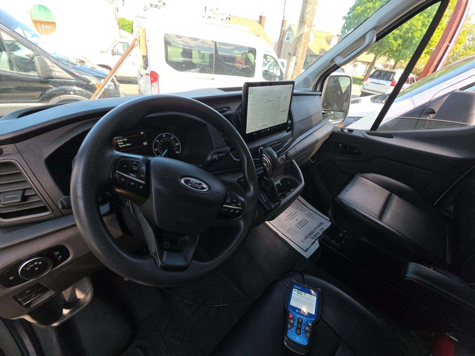 FORD TRANSIT 250 - 10