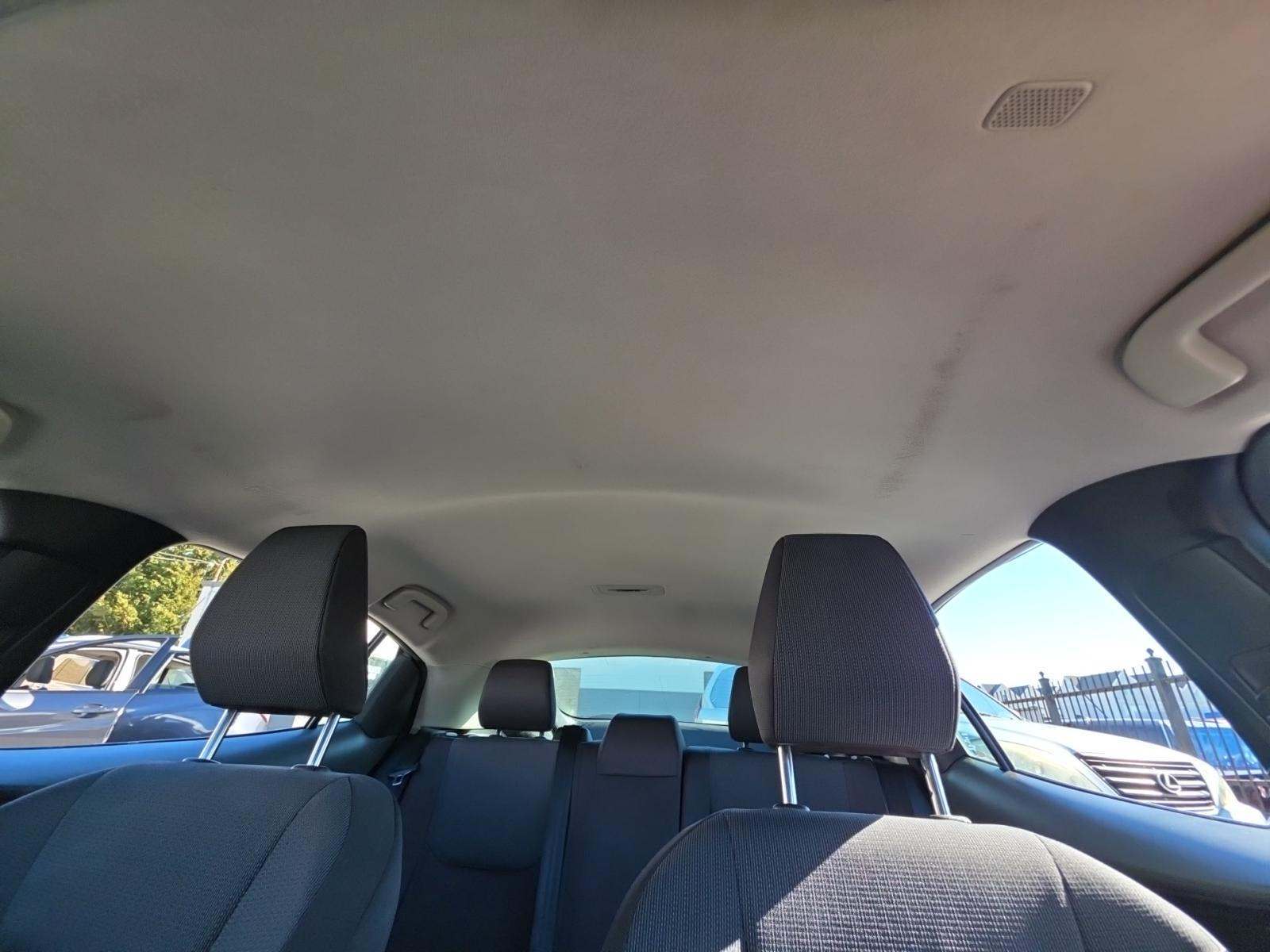 2023 Toyota Prius LE FWD