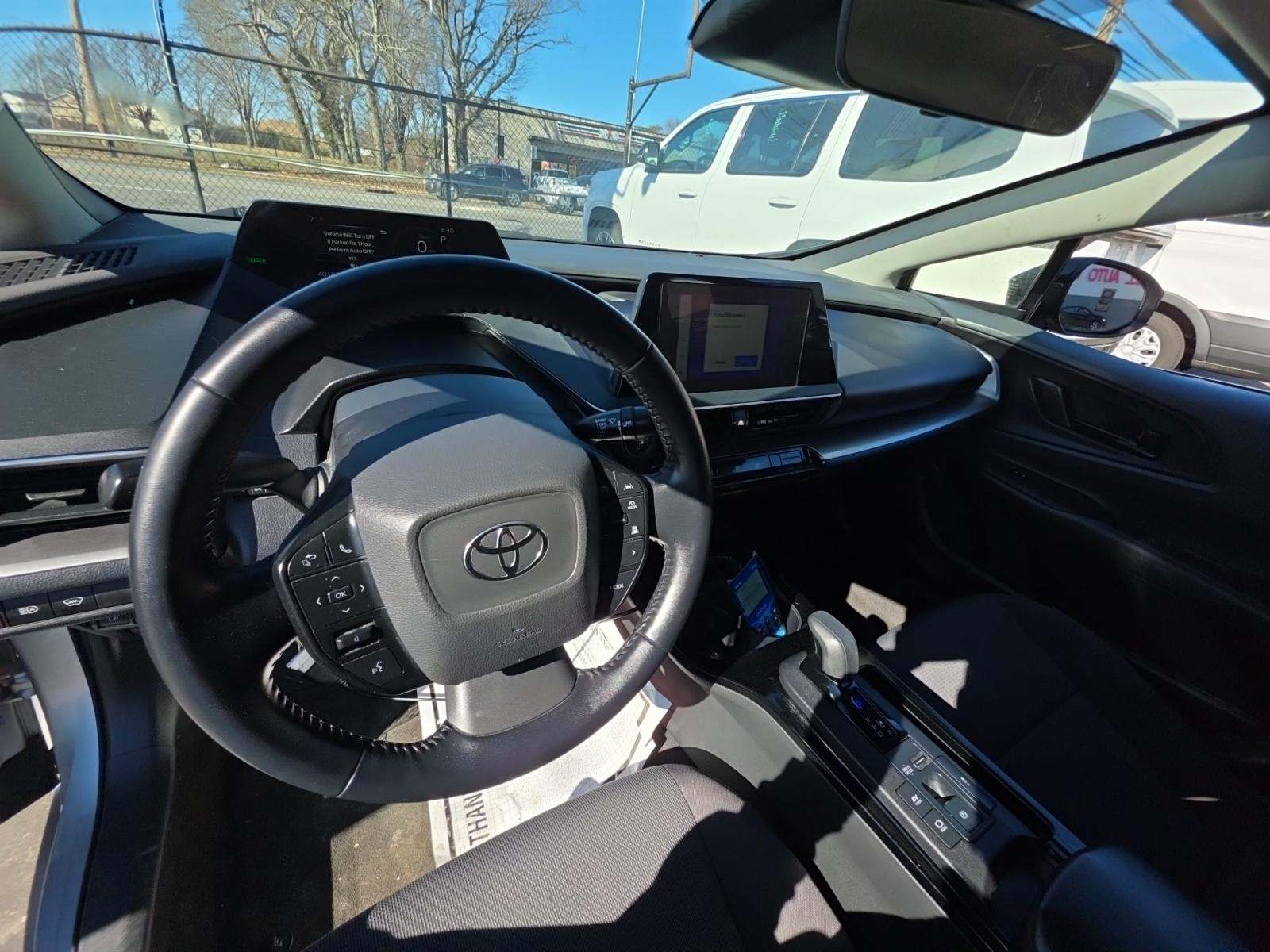 2023 Toyota Prius LE FWD