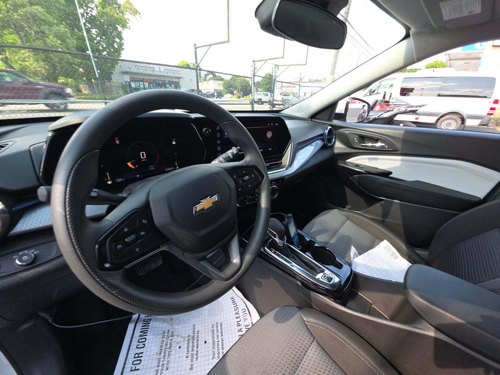 CHEVROLET TRAX - 10