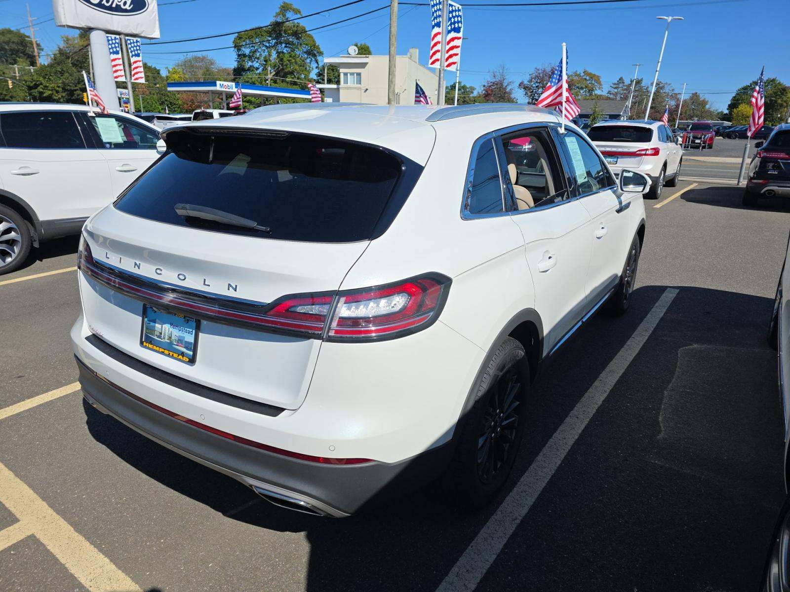 2022 Lincoln Nautilus Standard AWD