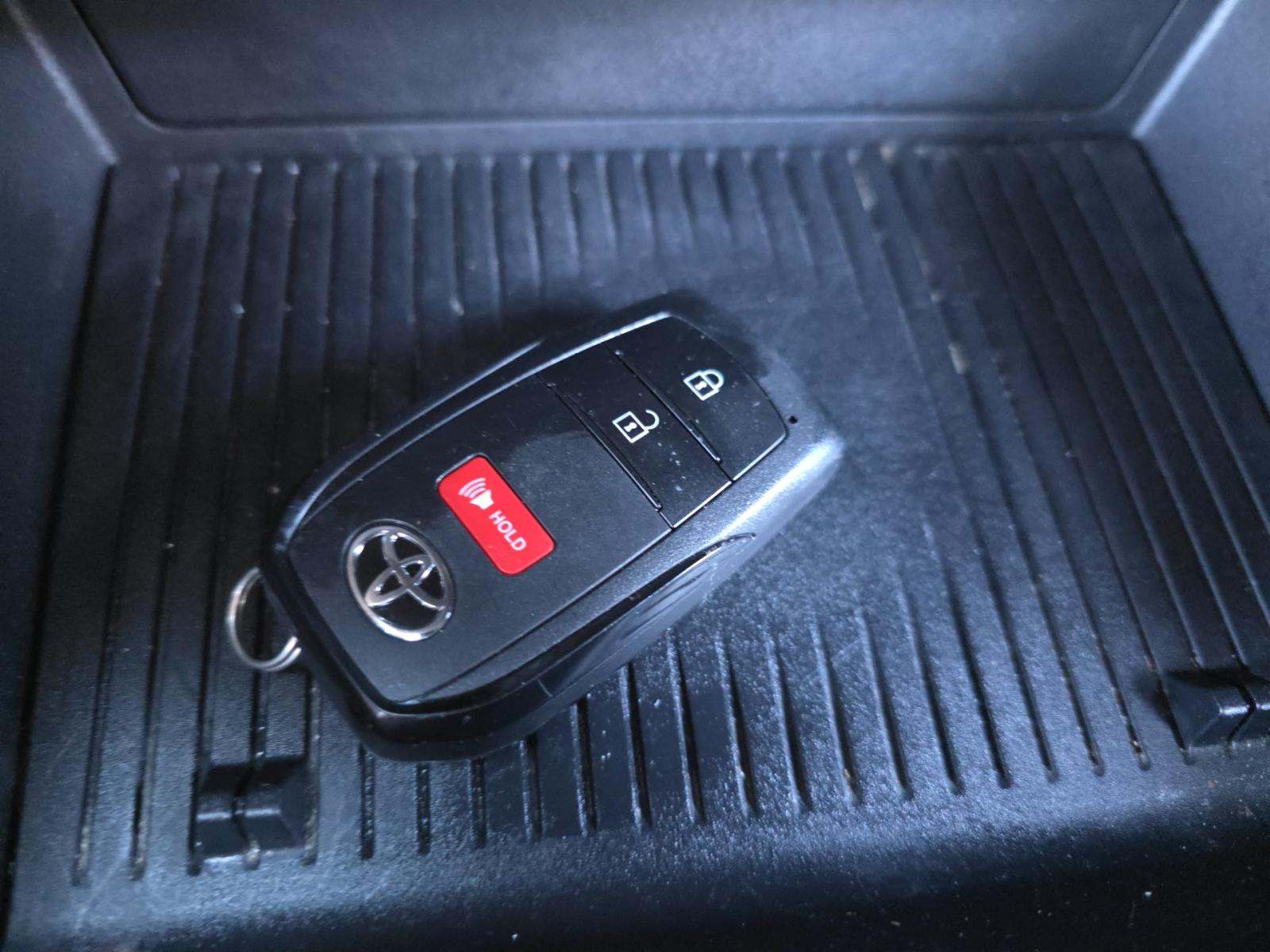 2024 Toyota Prius LE FWD