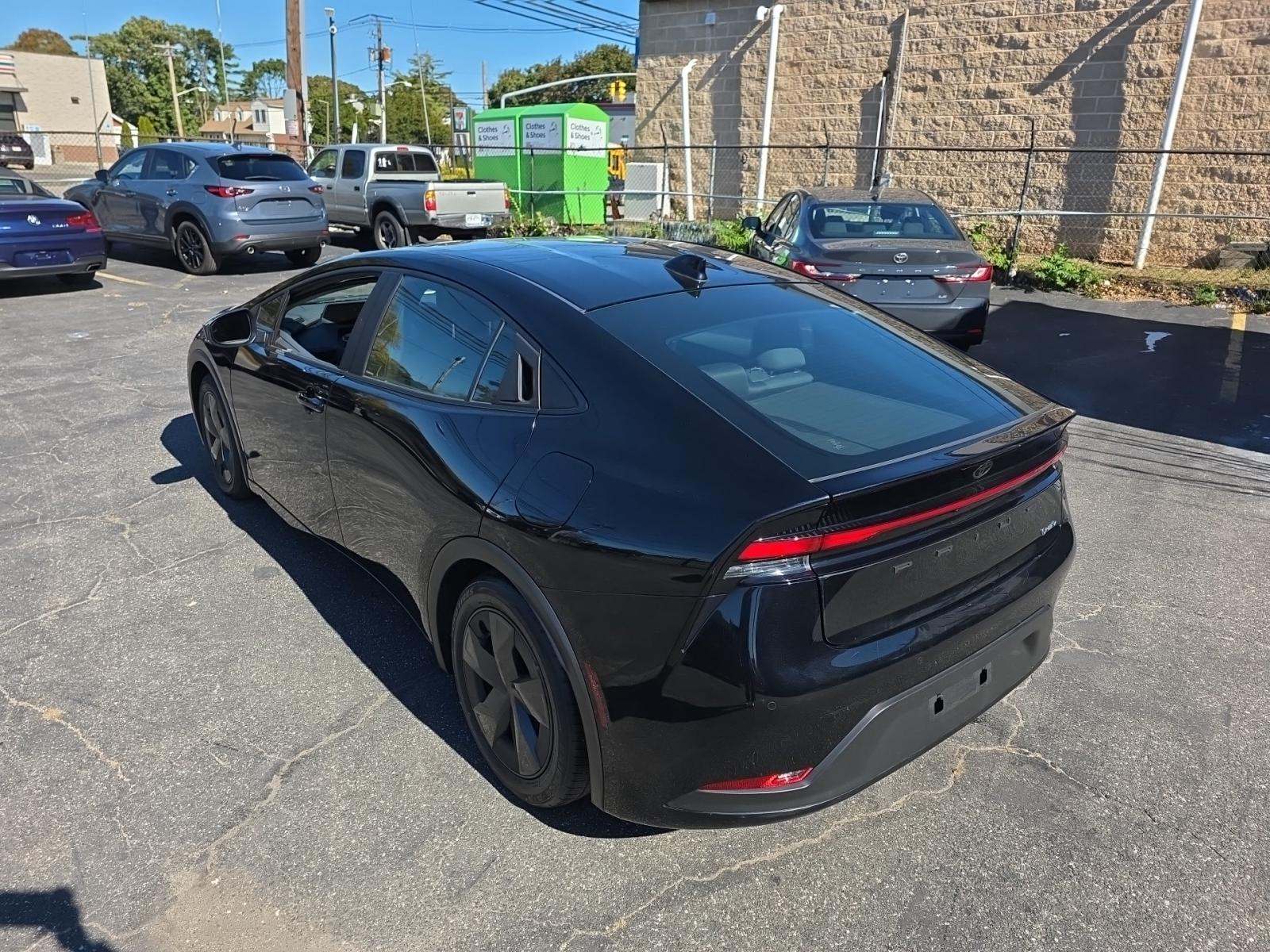 2024 Toyota Prius LE FWD