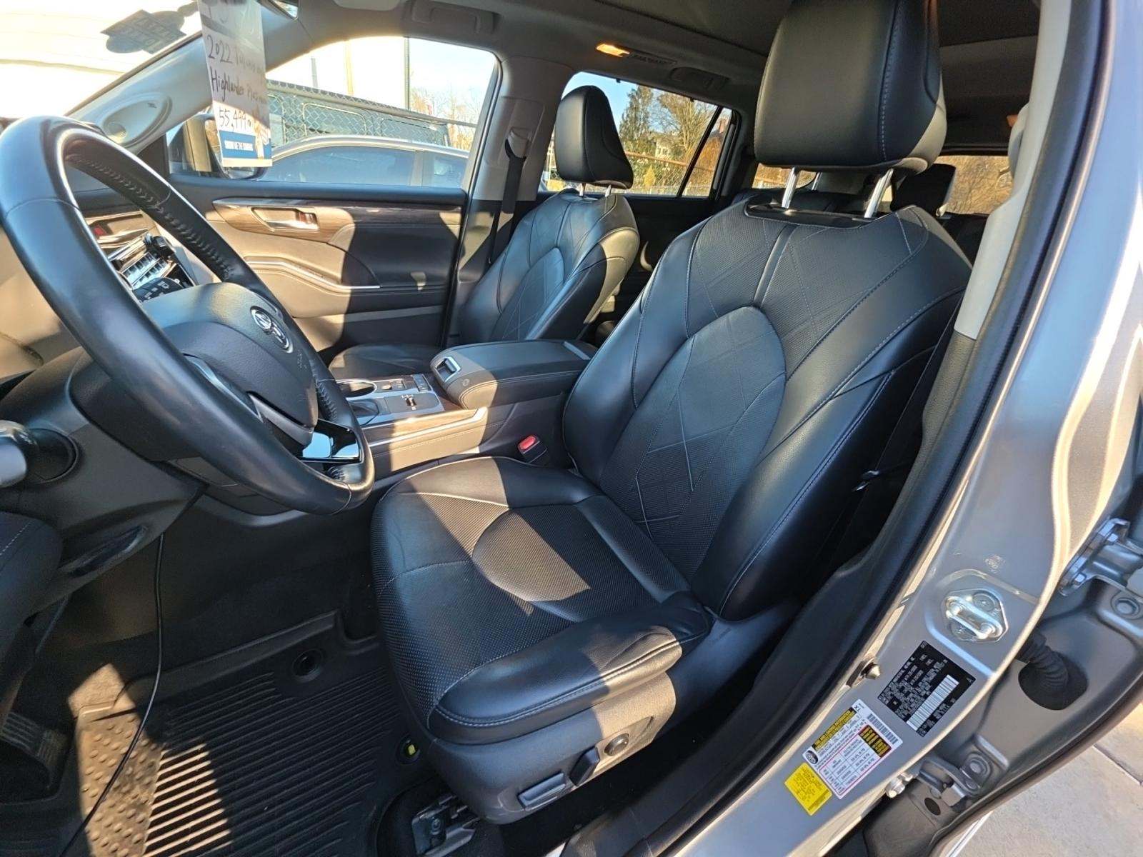 2022 Toyota Highlander Hybrid Platinum AWD