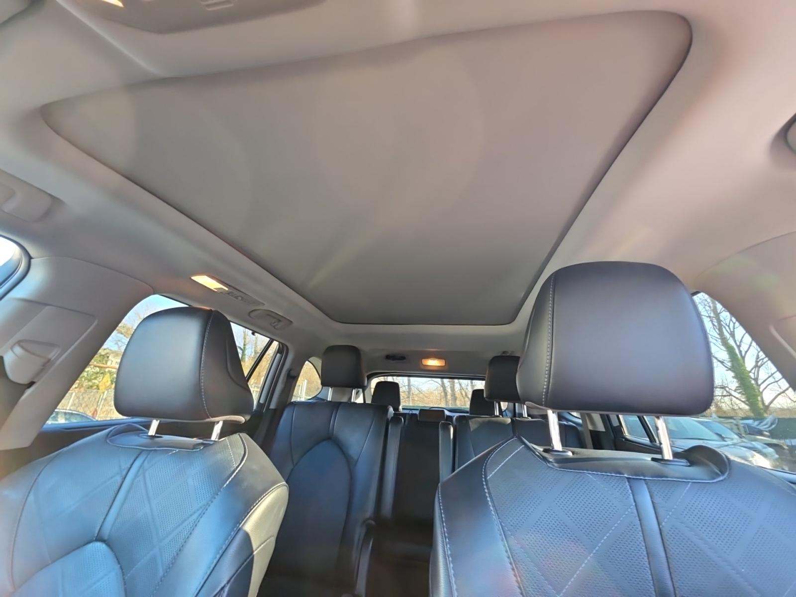 2022 Toyota Highlander Hybrid Platinum AWD