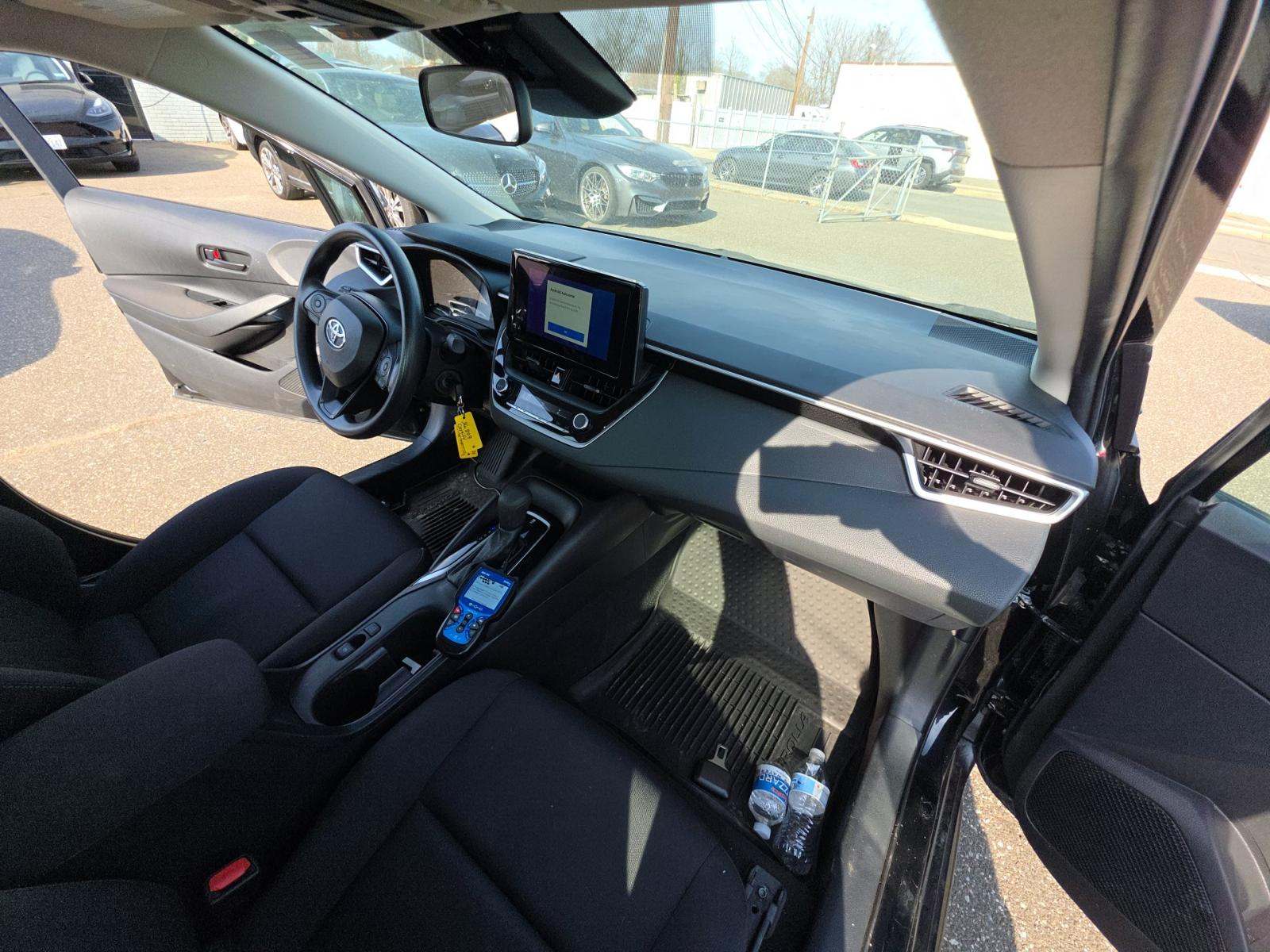 2023 Toyota Corolla LE FWD