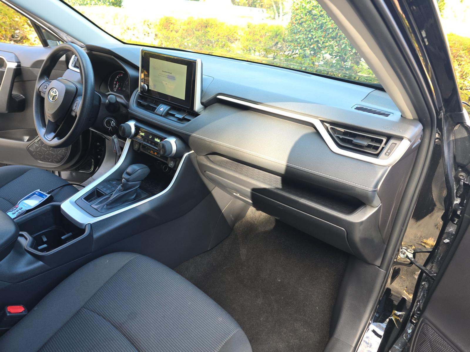 2025 Toyota RAV4 LE AWD