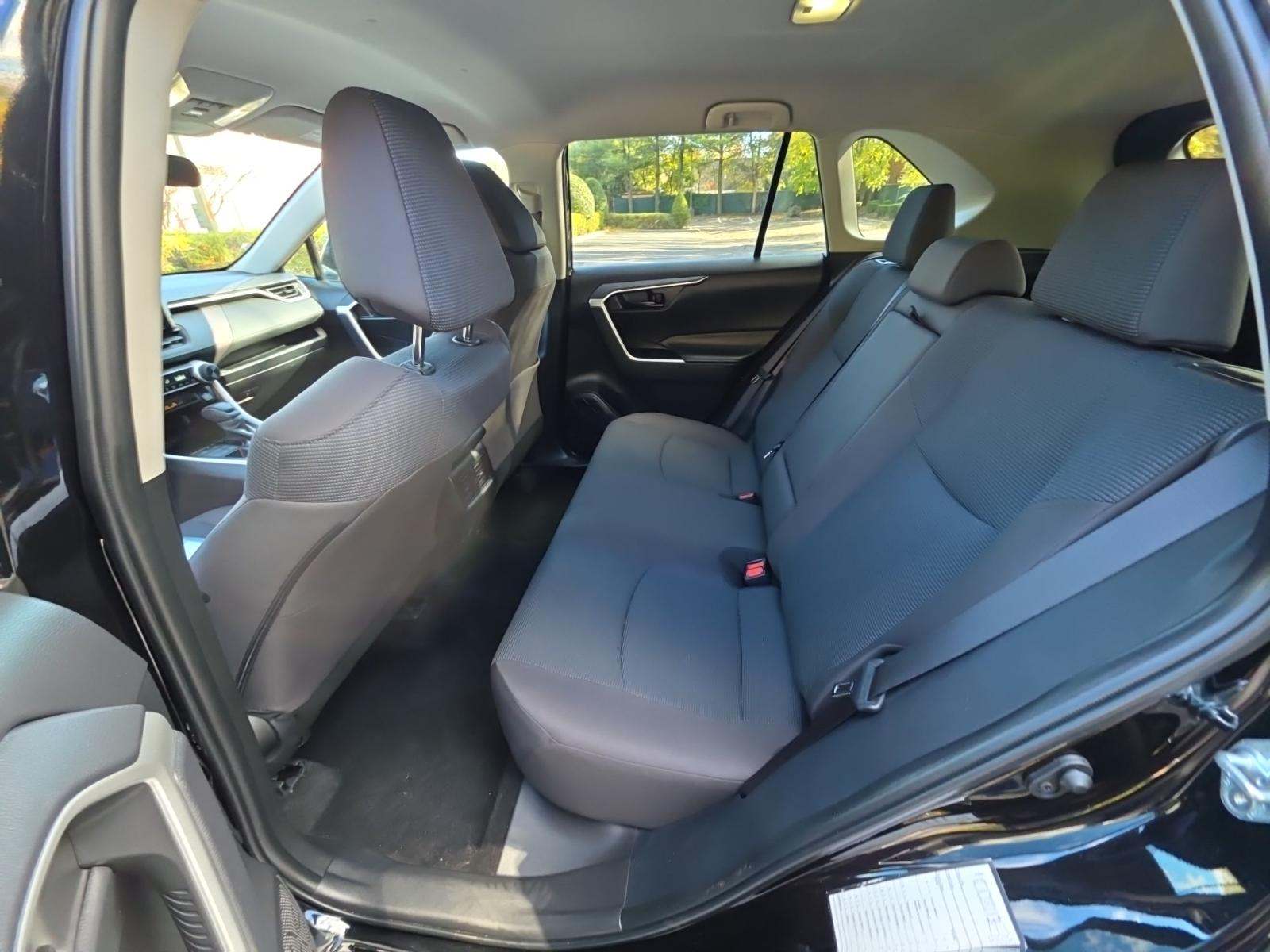 2025 Toyota RAV4 LE AWD