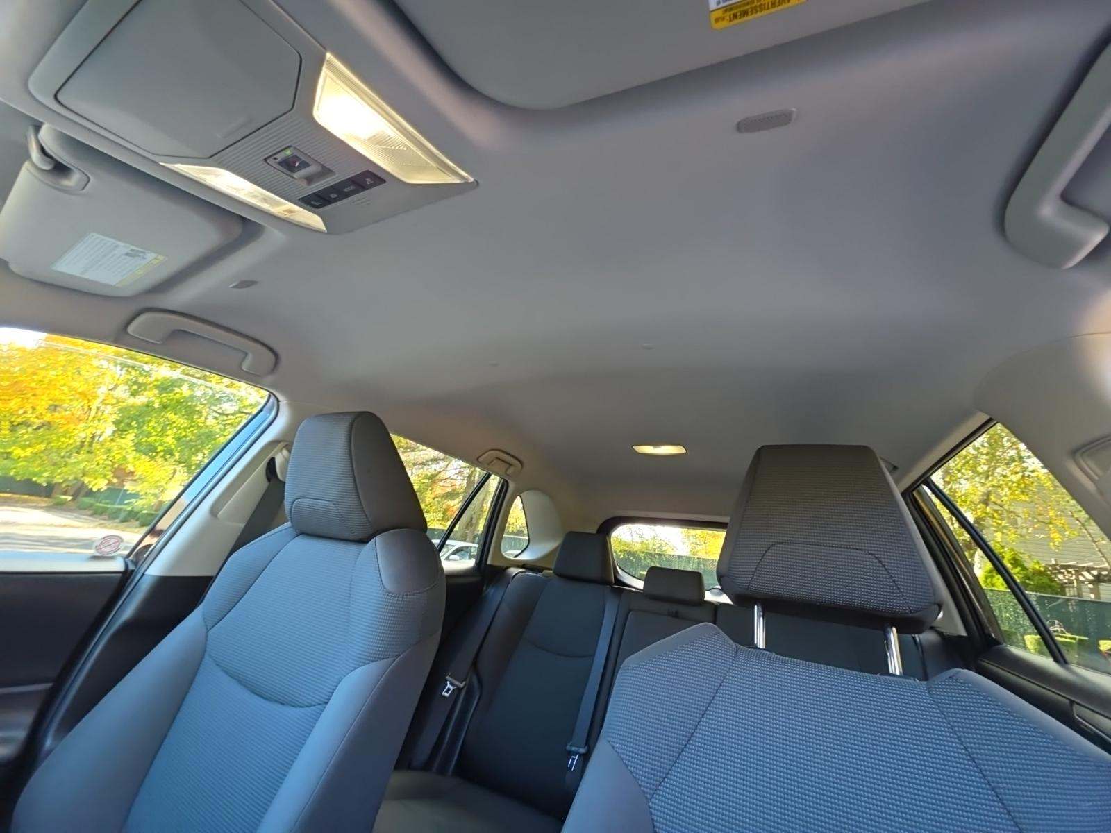 2025 Toyota RAV4 LE AWD