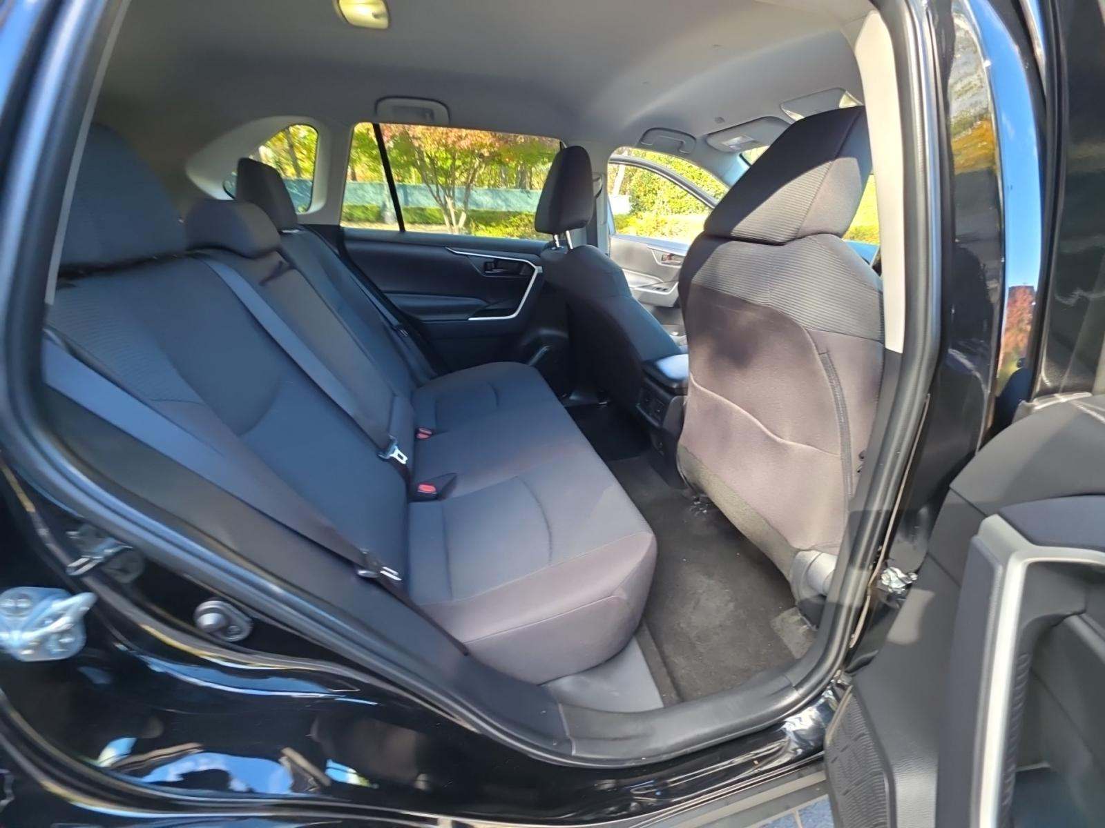 2025 Toyota RAV4 LE AWD