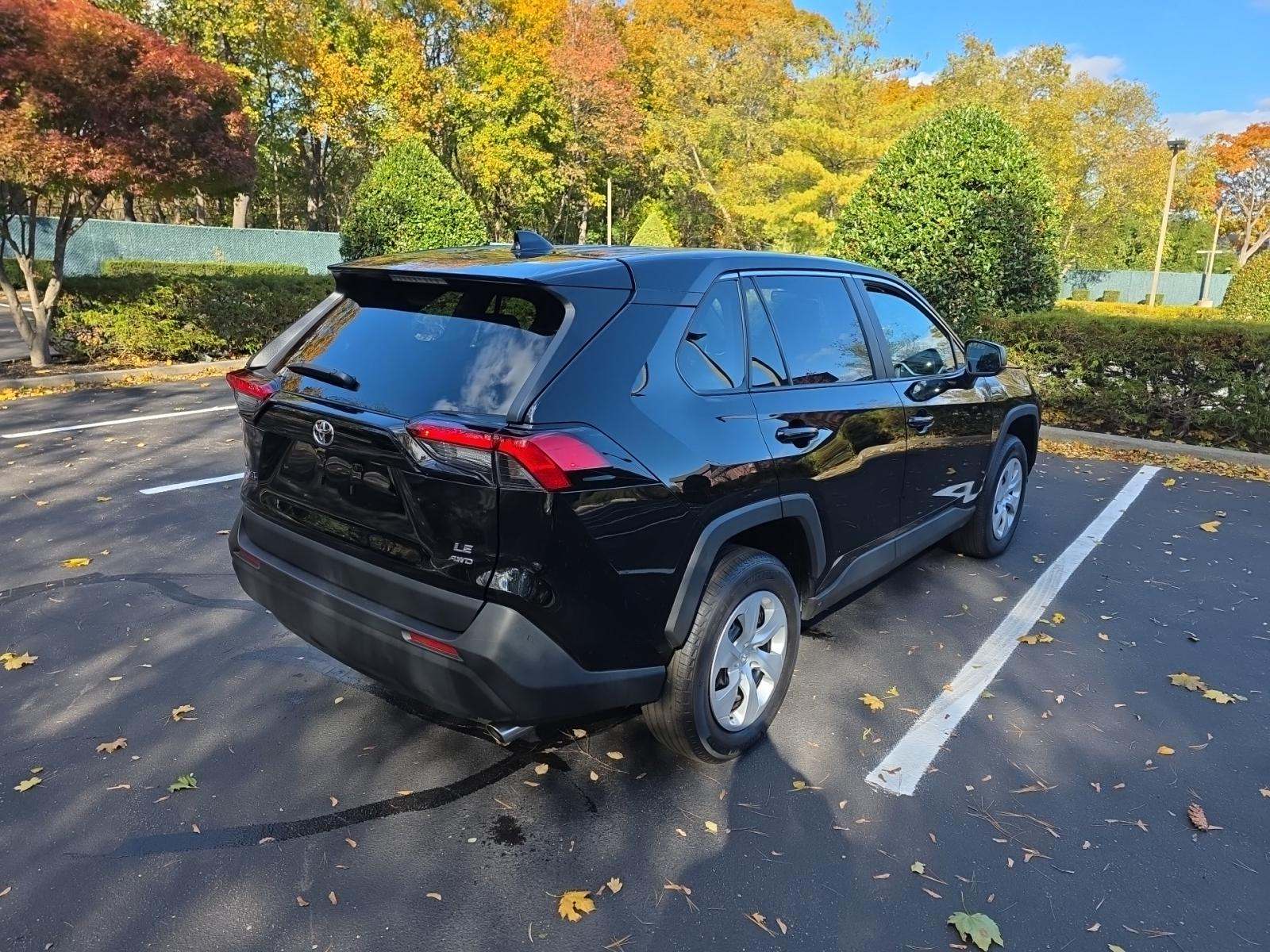 2025 Toyota RAV4 LE AWD