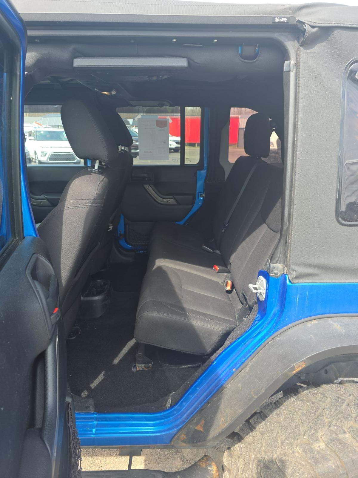 JEEP UNLIMITED SPORT - 9