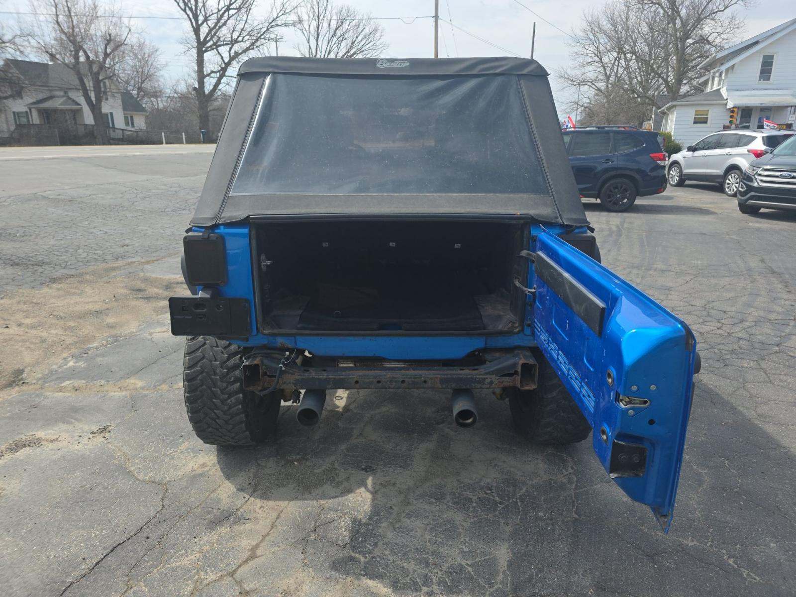 JEEP UNLIMITED SPORT - 10