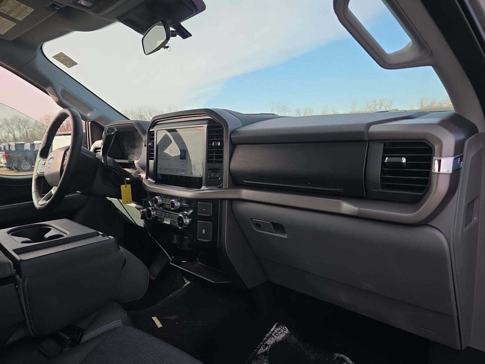 2025 Ford F-150 XLT AWD