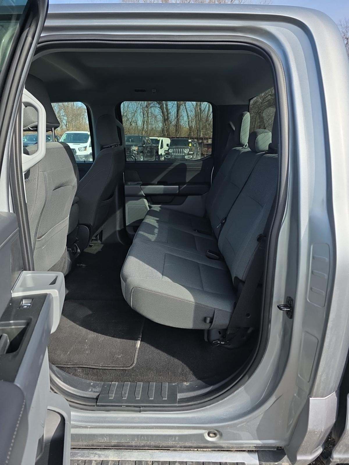 2025 Ford F-150 XLT AWD