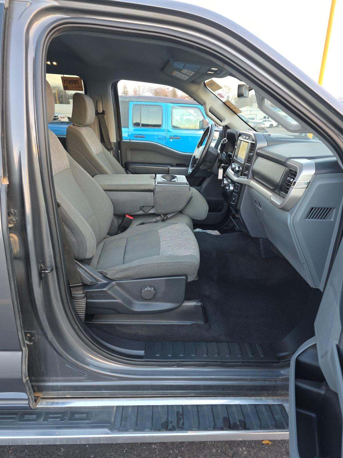 2023 Ford F-150 XLT AWD