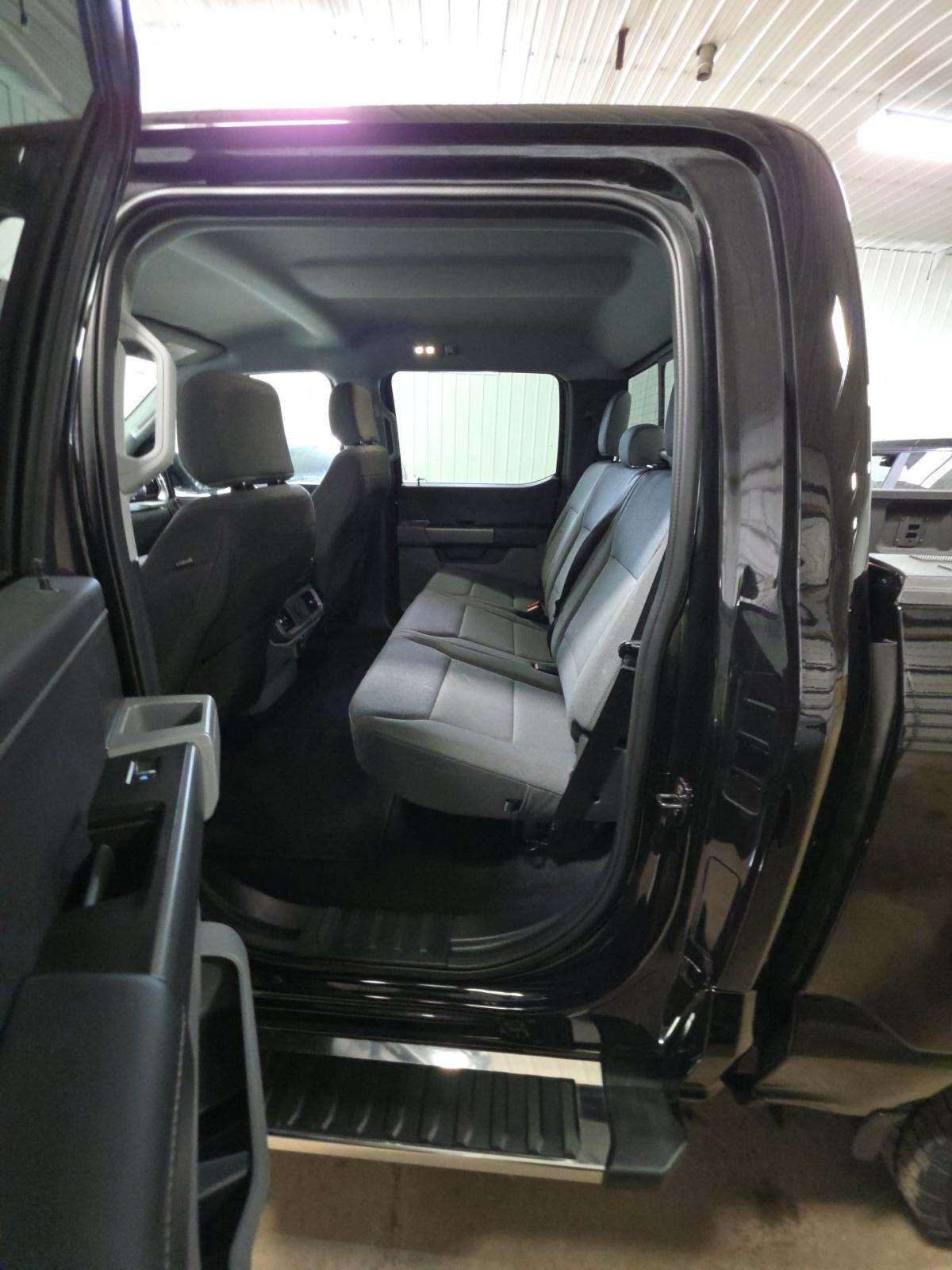 2025 Ford F-150 XLT AWD