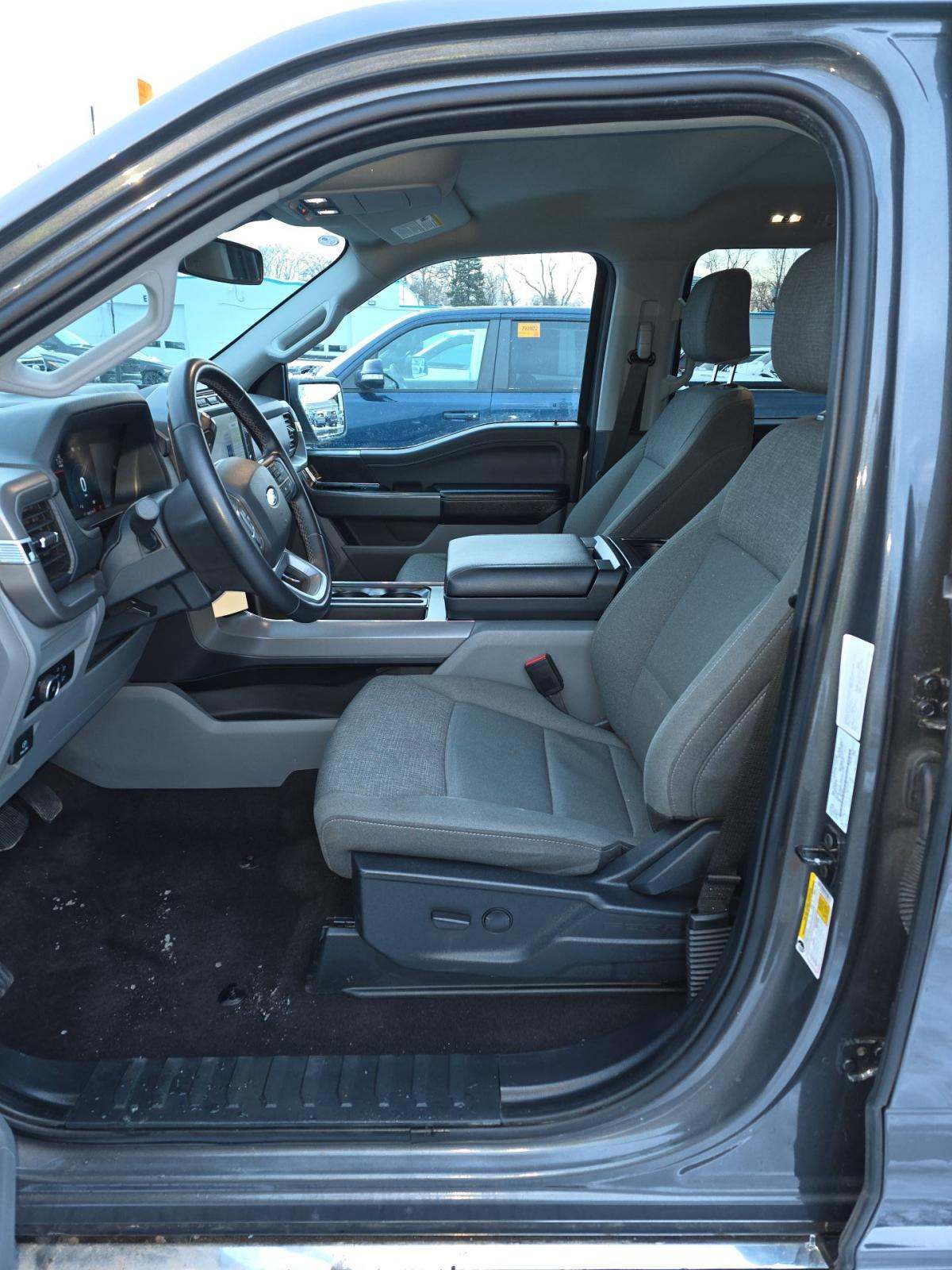 2024 Ford F-150 XLT AWD