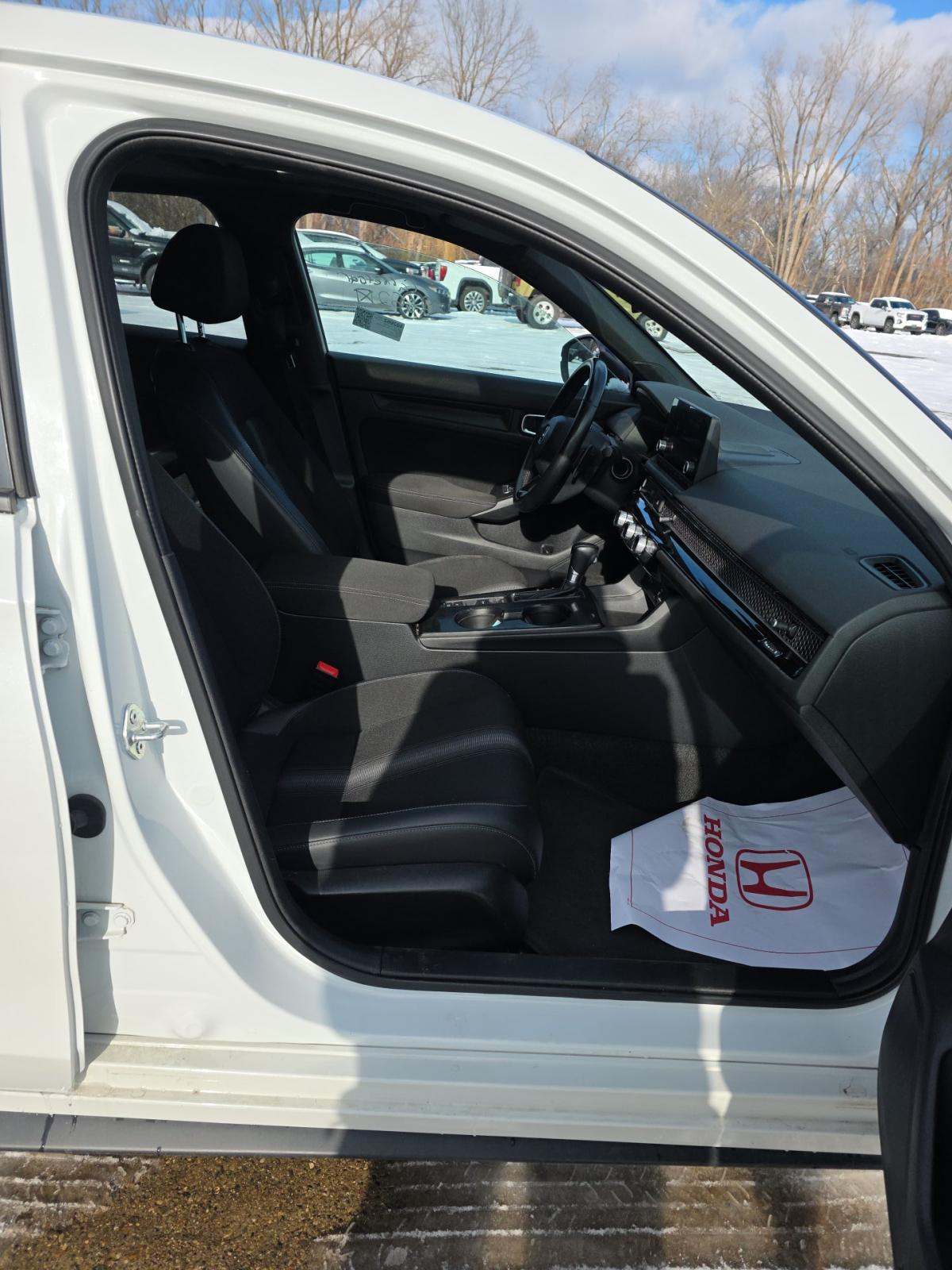 2022 Honda Civic Sport Touring FWD