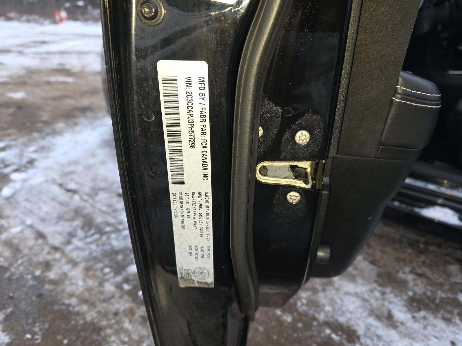 2023 Chrysler 300 C RWD