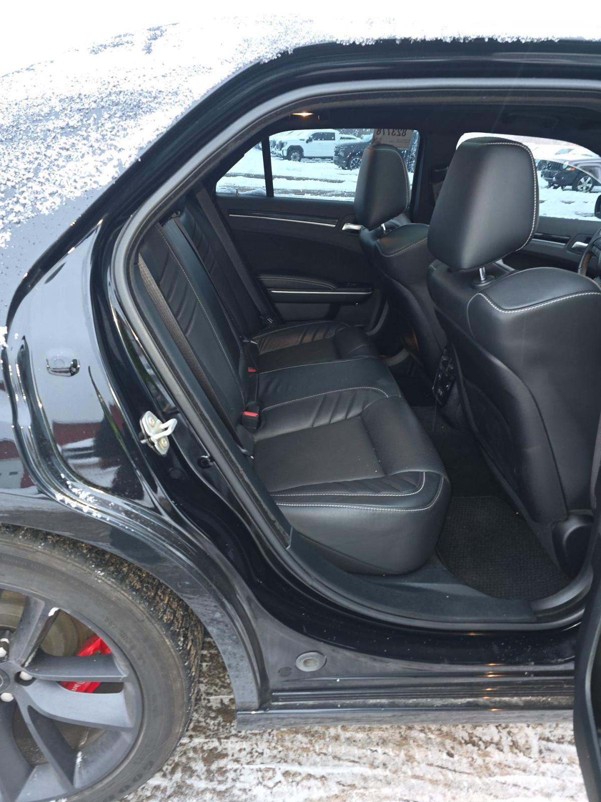 2023 Chrysler 300 C RWD