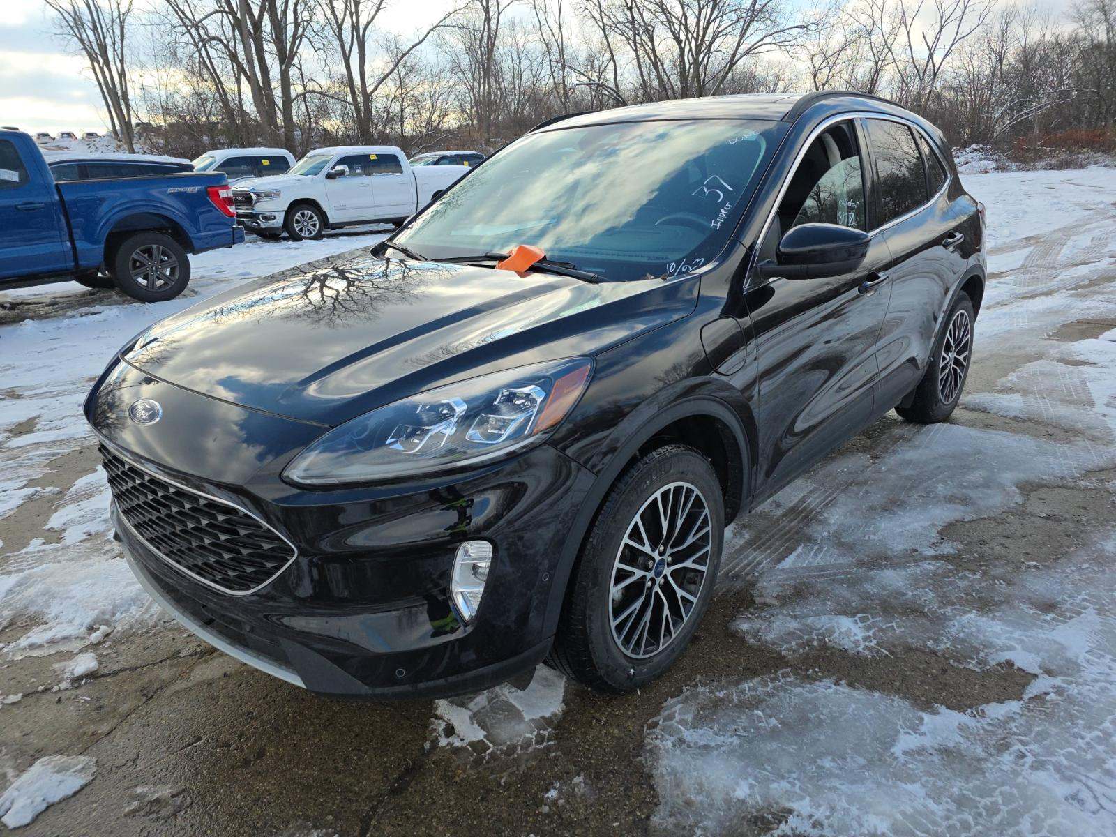 2022 Ford Escape Plug-In Hybrid Titanium FWD