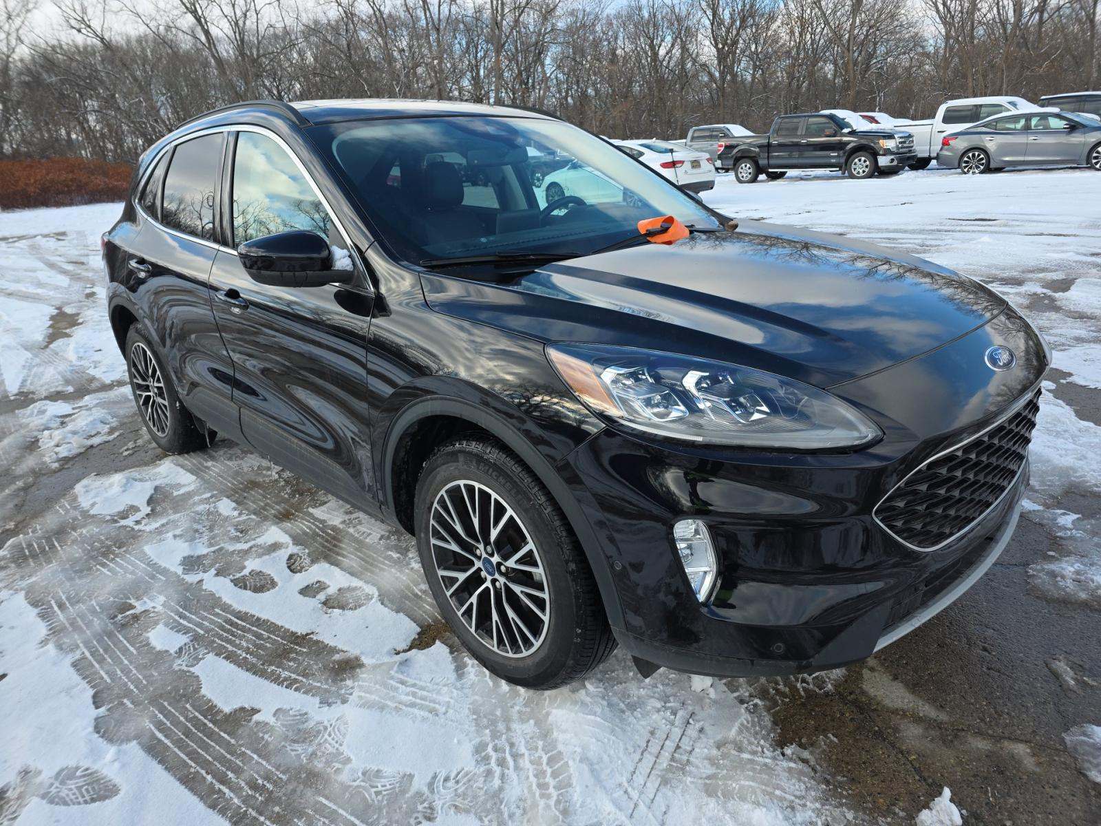 2022 Ford Escape Plug-In Hybrid Titanium FWD