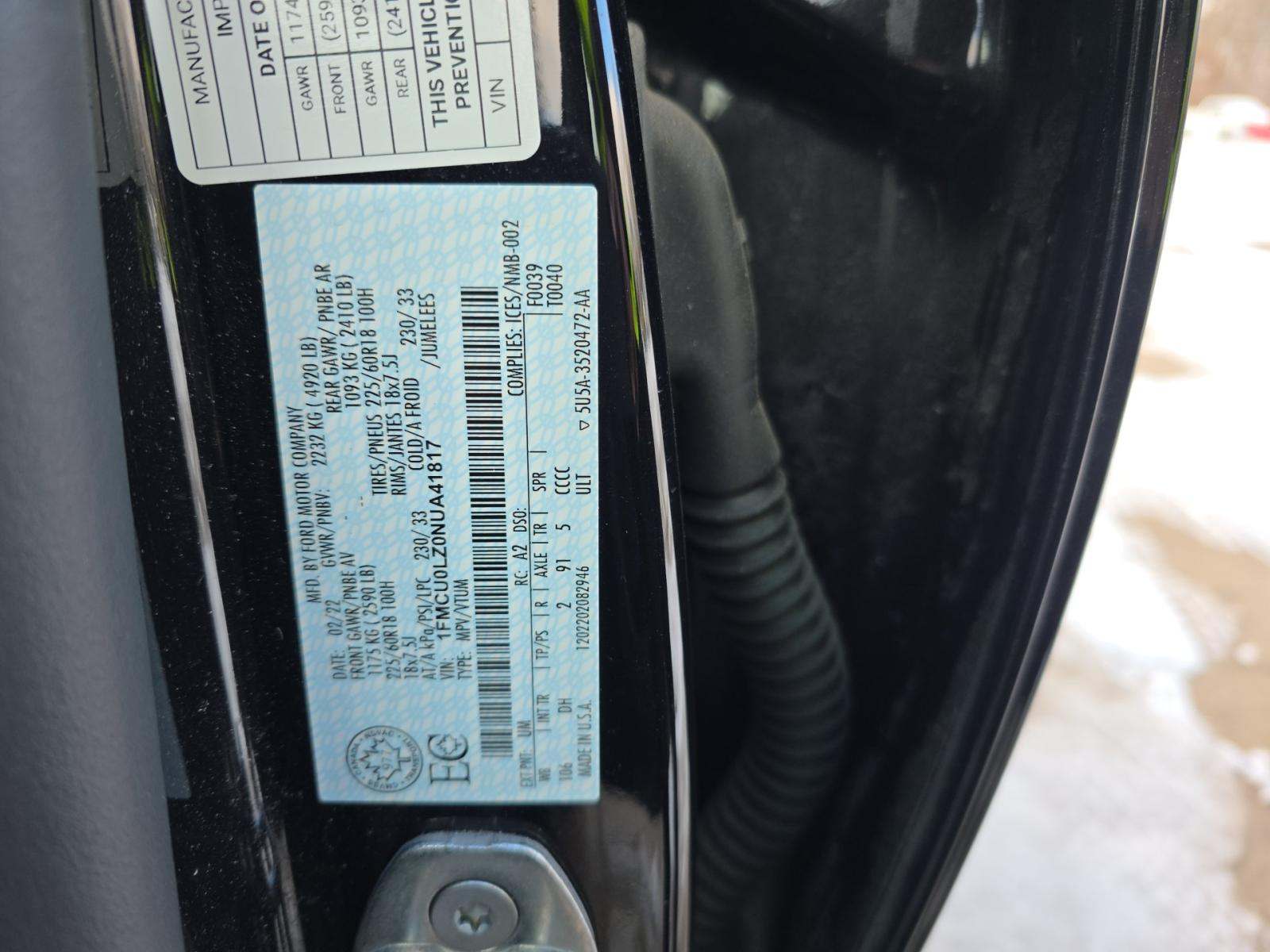 2022 Ford Escape Plug-In Hybrid Titanium FWD