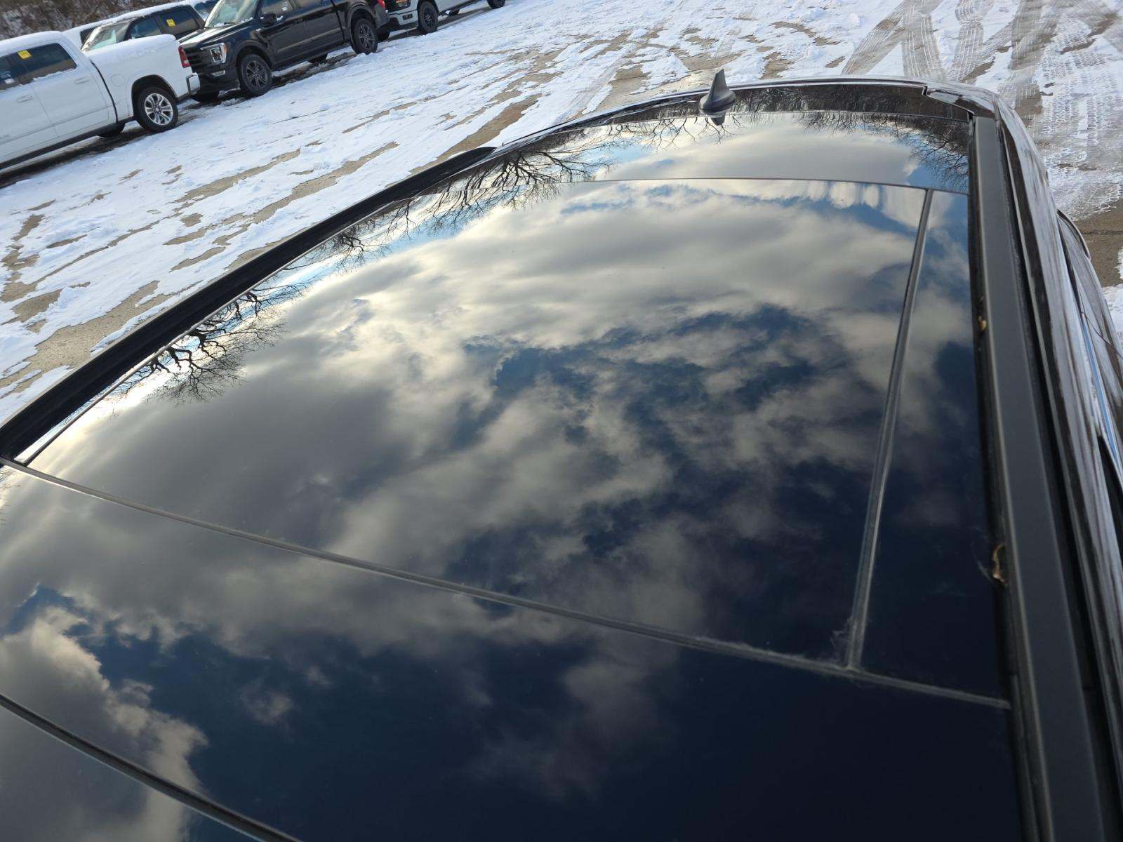 2022 Ford Escape Plug-In Hybrid Titanium FWD