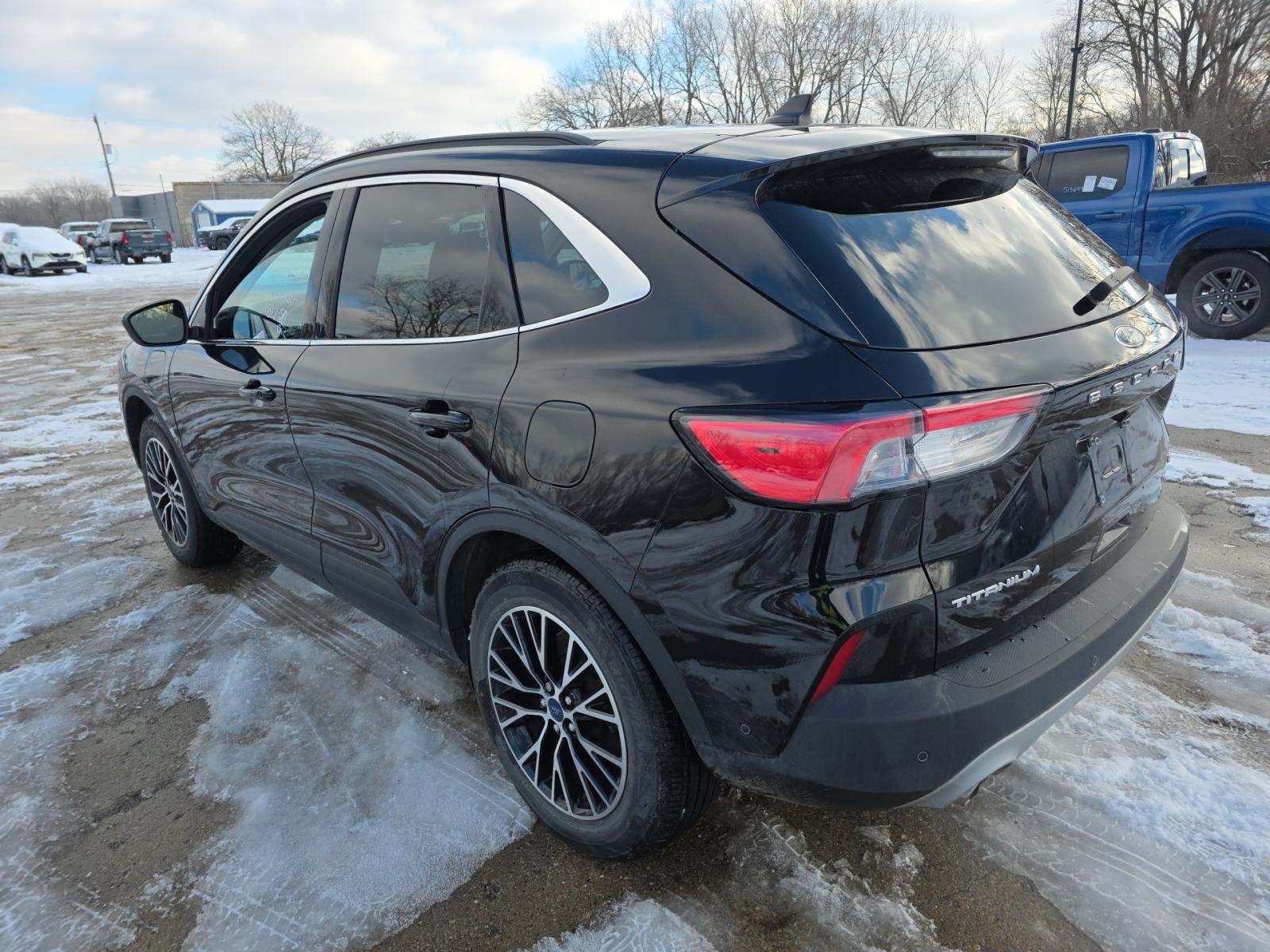 2022 Ford Escape Plug-In Hybrid Titanium FWD