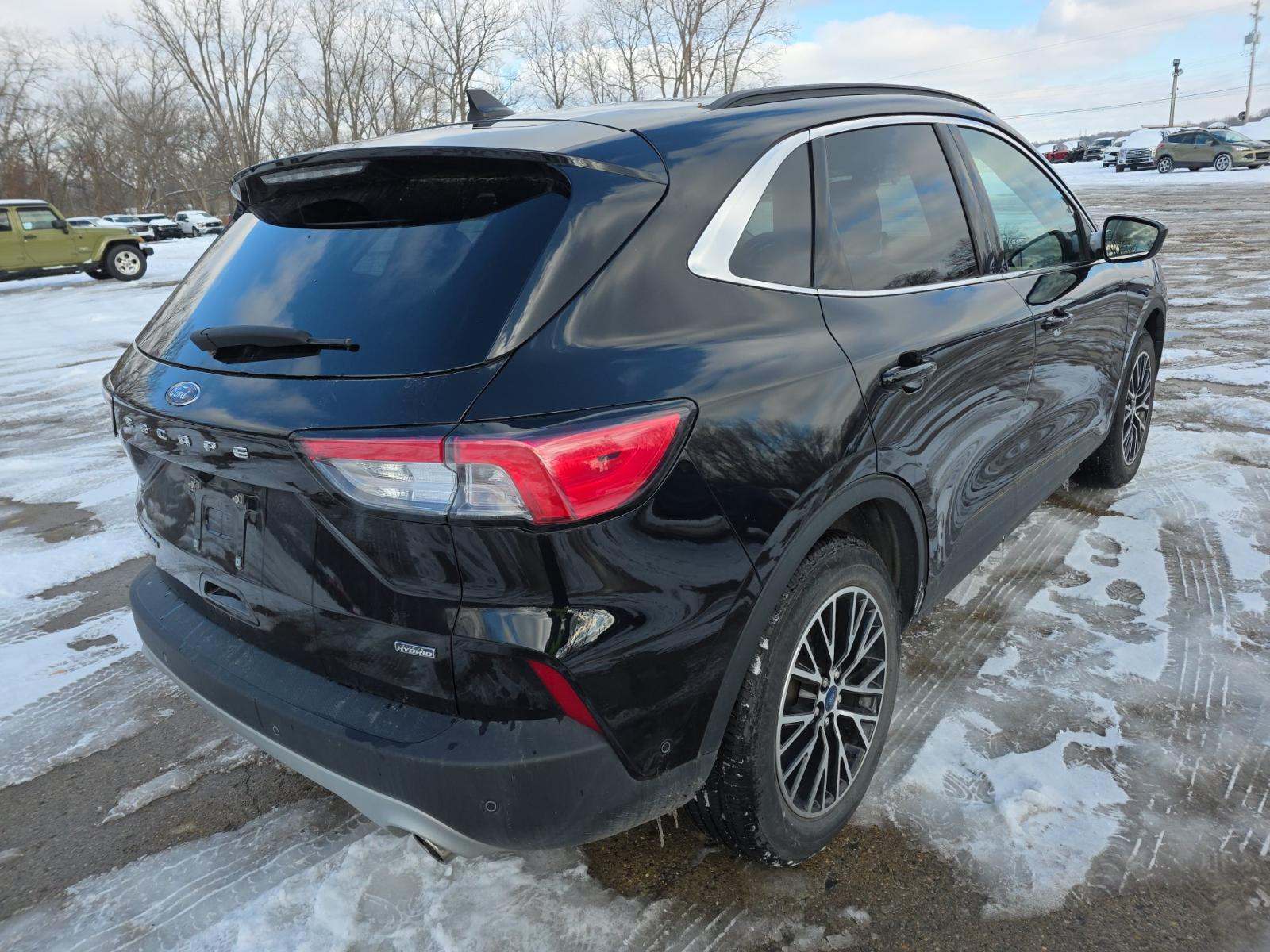 2022 Ford Escape Plug-In Hybrid Titanium FWD