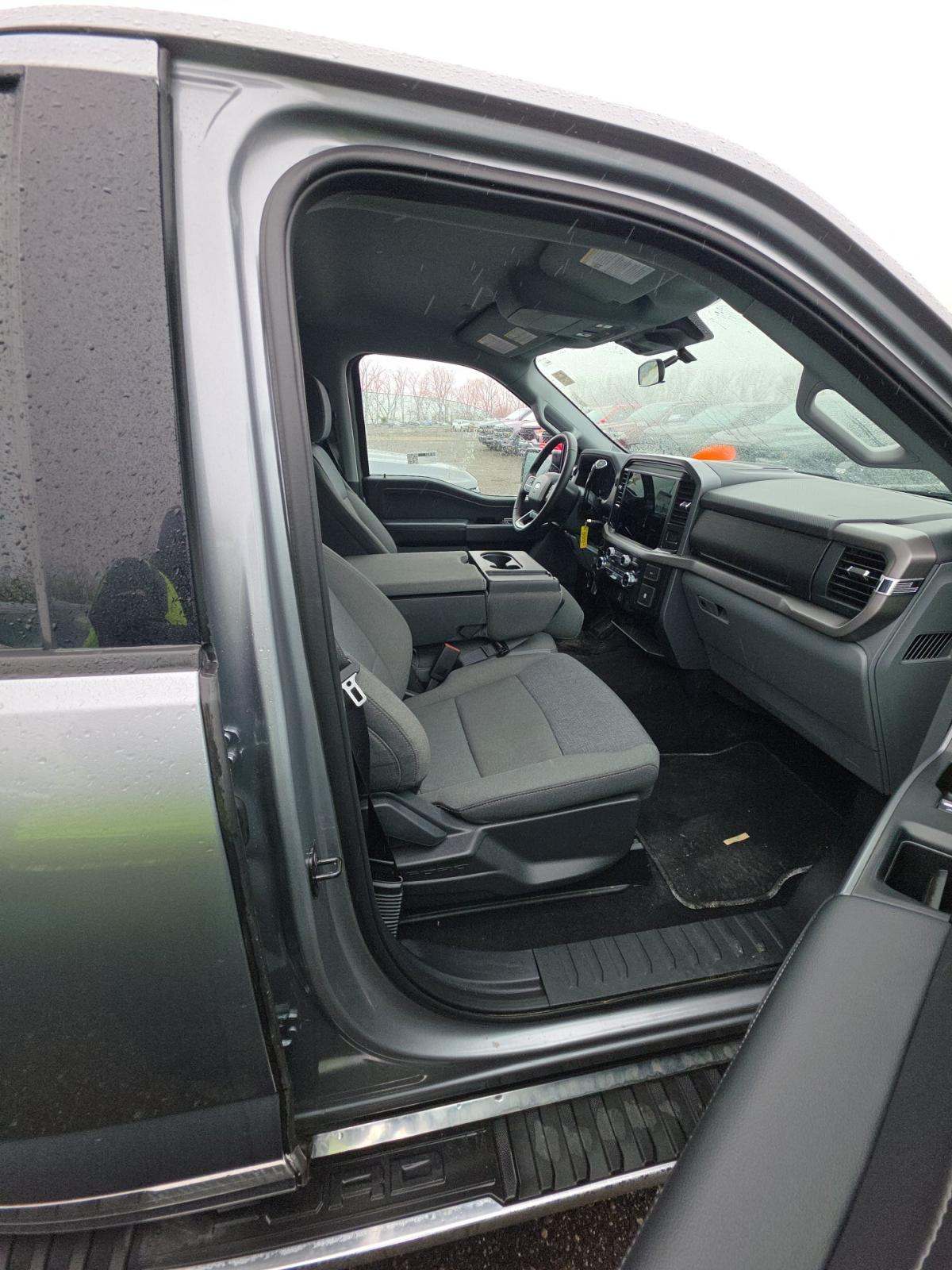 2025 Ford F-150 XLT AWD